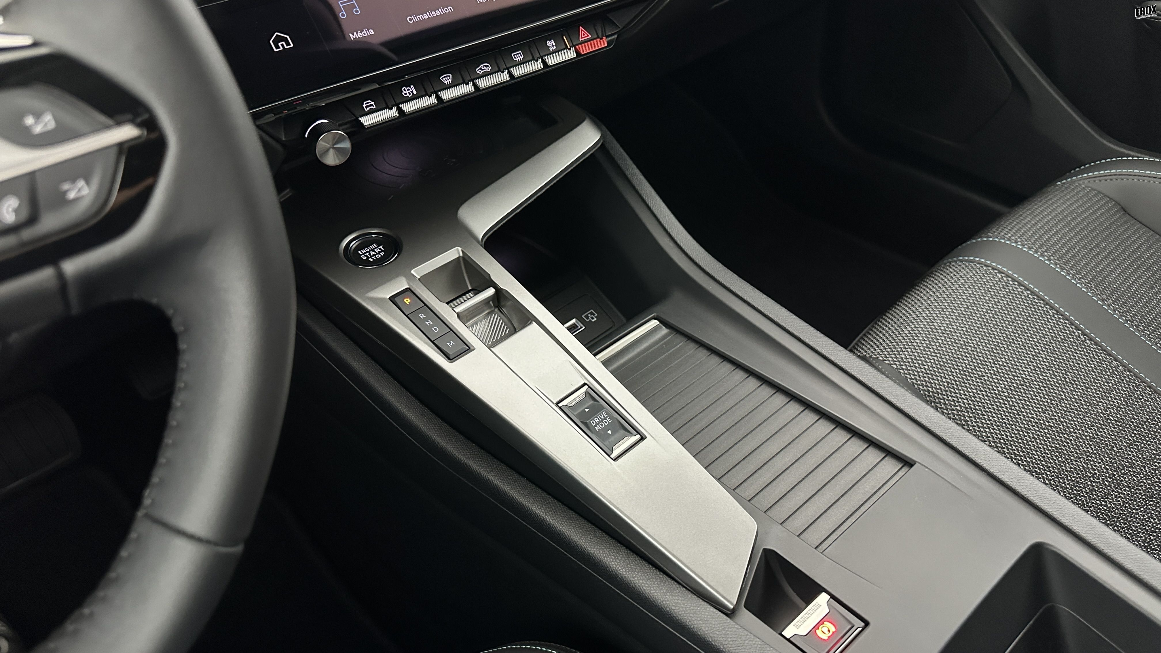 GLI00011382_p53 - PEUGEOT - 308 - 2025 - photo 17