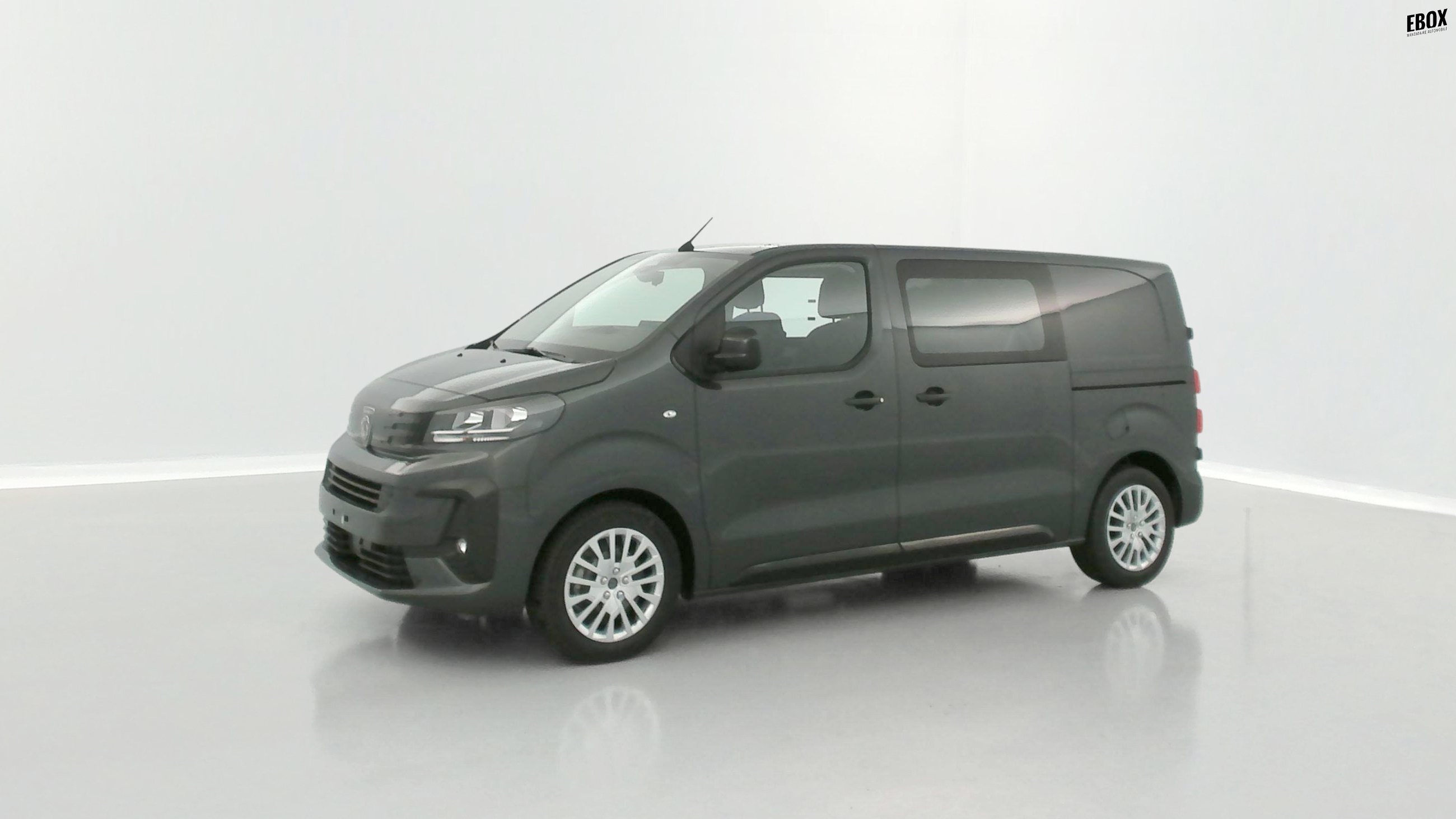 GLI00010256_p53 - PEUGEOT - EXPERT CA - 2025 - photo 19