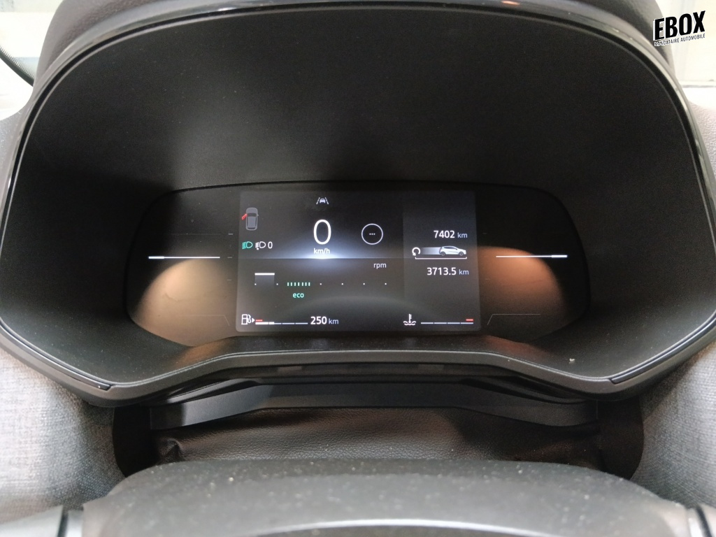 71399_p51 - RENAULT - CLIO - 2025 - photo 14