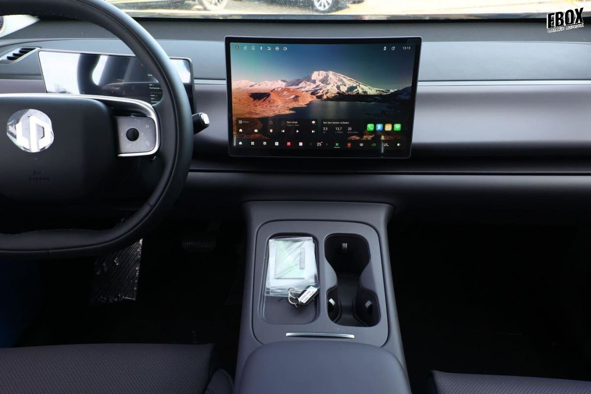 369689_p2 - LEAPMOTOR - C10 - 2025 - photo 8