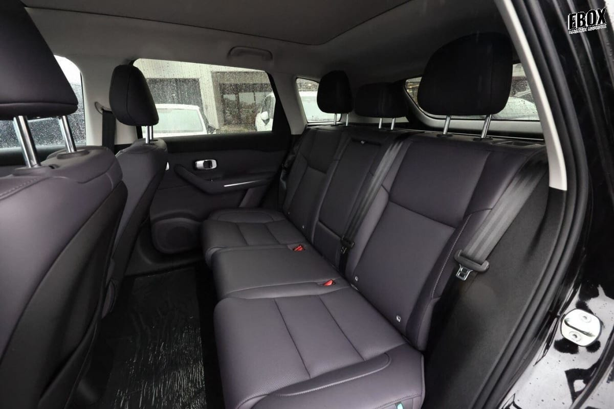 371106_p2 - LEAPMOTOR - C10 - 2025 - photo 9