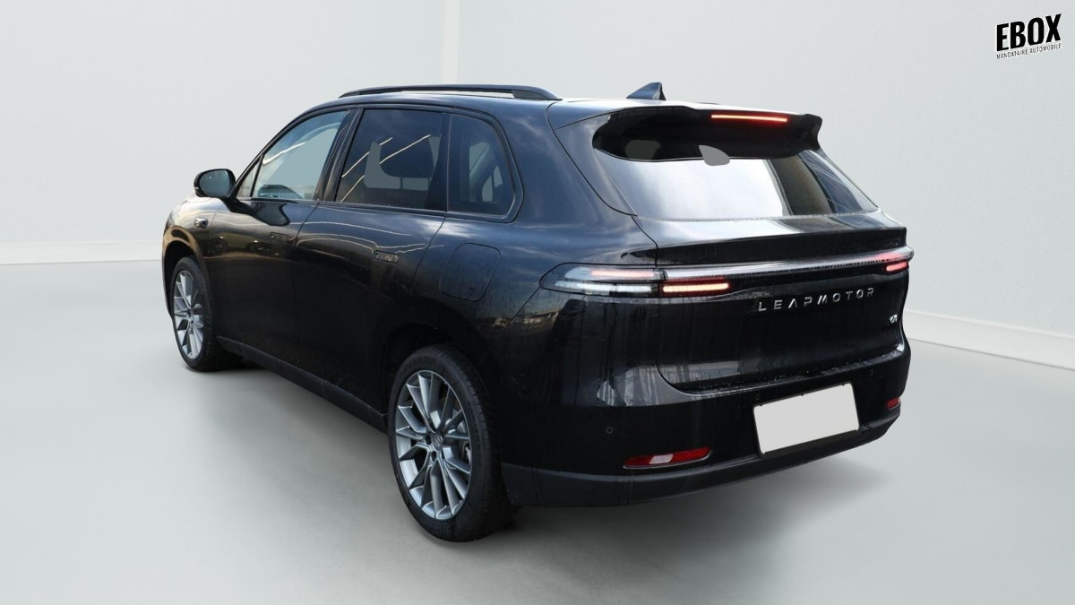 369689_p2 - LEAPMOTOR - C10 - 2025 - photo 4