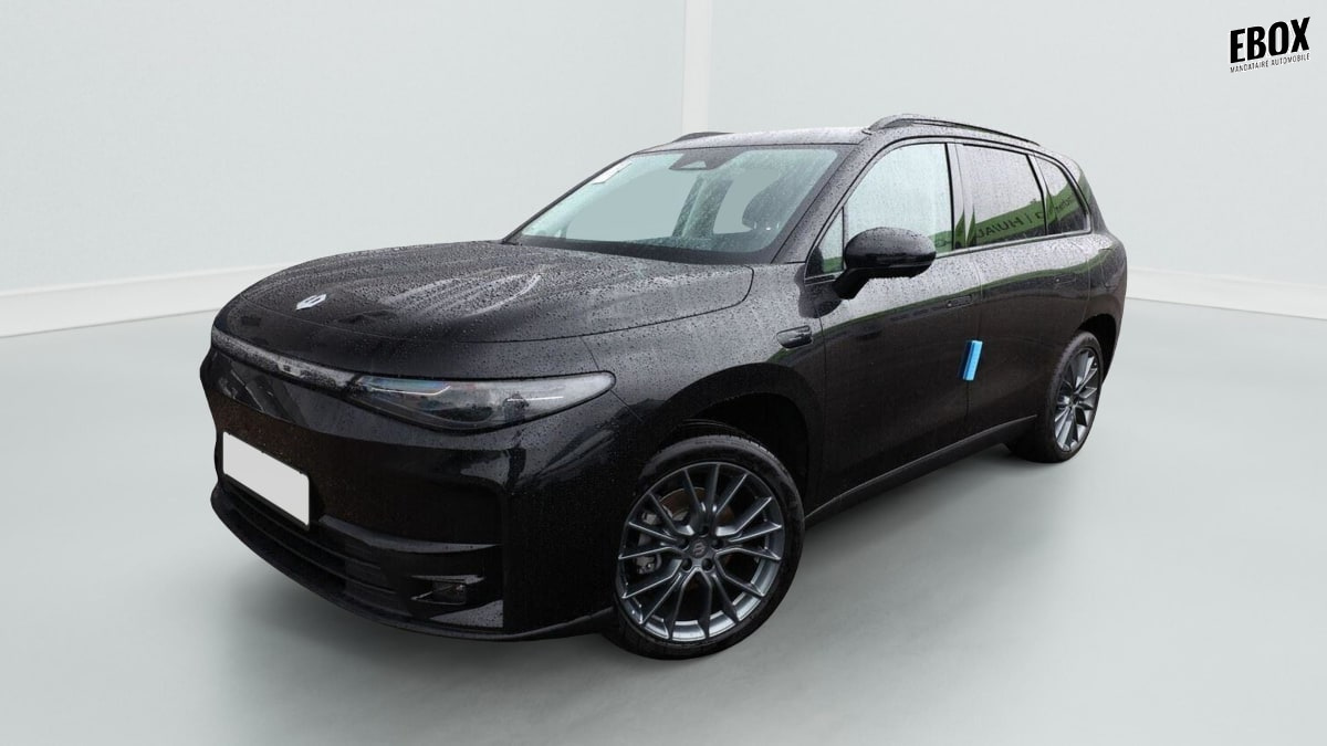 369690_p2 - LEAPMOTOR - C10 - 2025 - photo 2