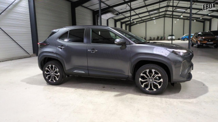 45962_p28 - TOYOTA - YARIS CROSS - 2025