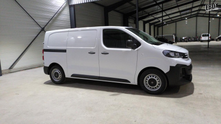 47117_p28 - PEUGEOT - EXPERT - 2025 47117_p28 - PEUGEOT - EXPERT - 2025