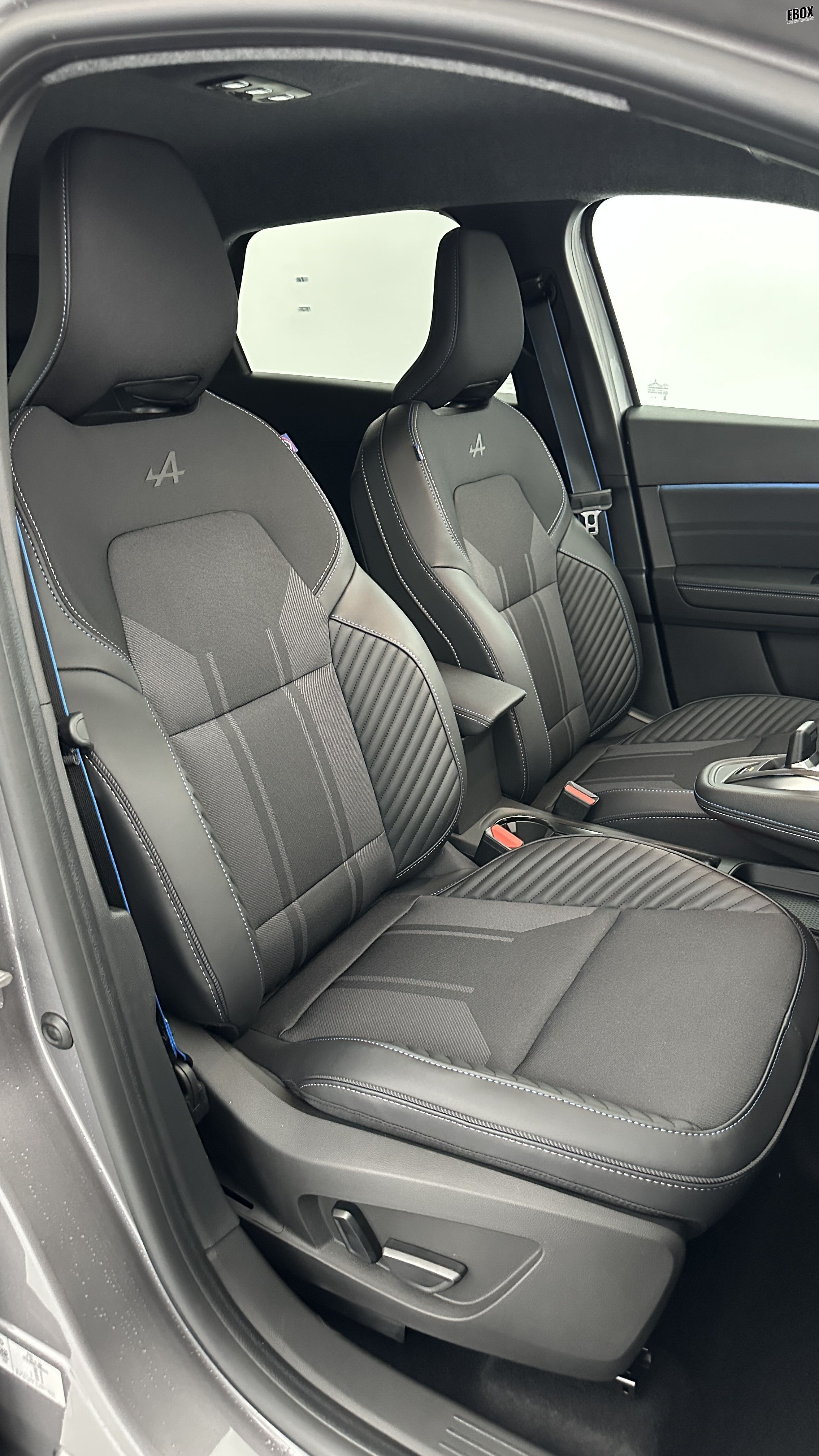 GLI00009602_p53 - RENAULT - SYMBIOZ - 2025 - photo 17