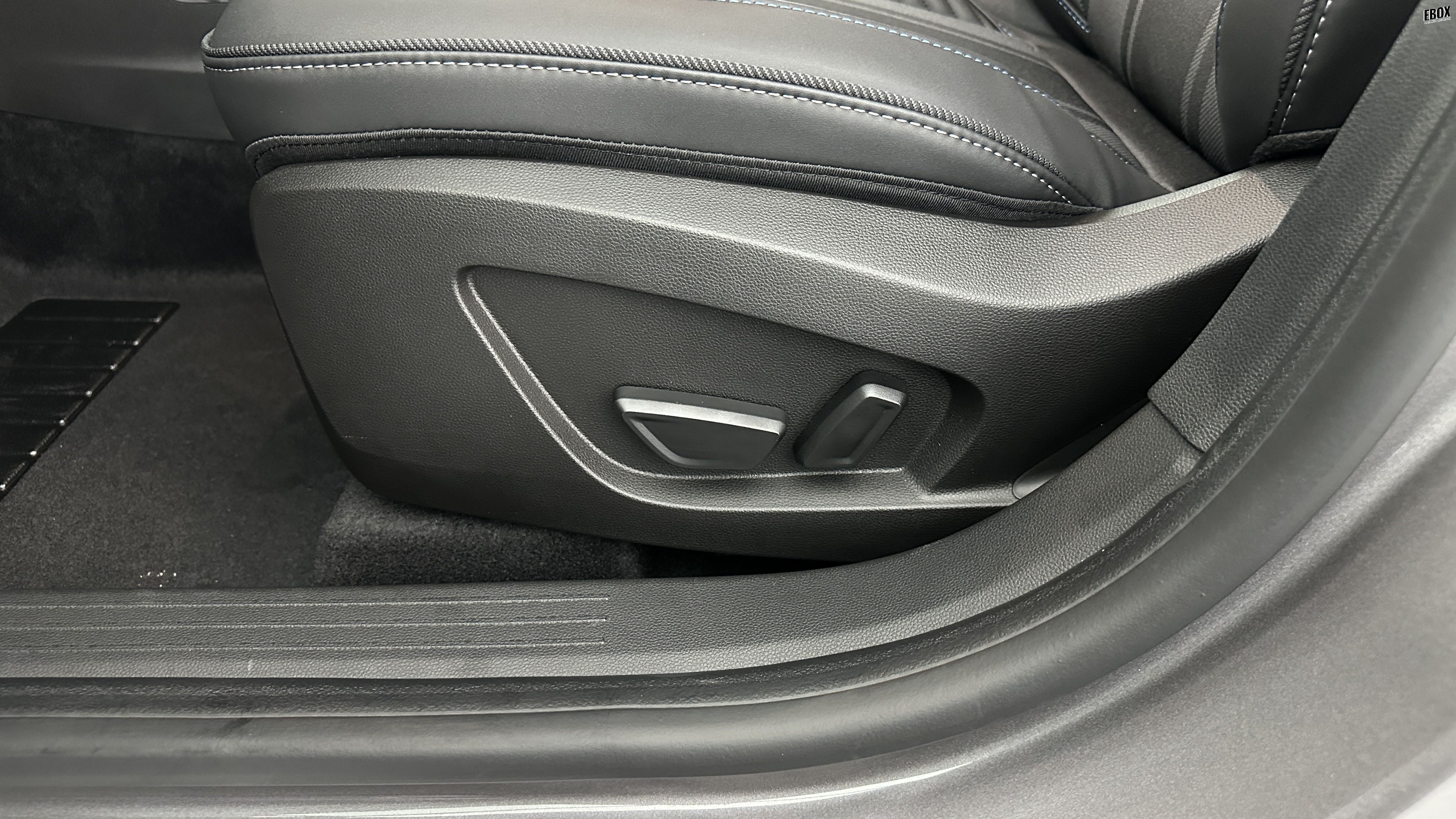 GLI00009602_p53 - RENAULT - SYMBIOZ - 2025 - photo 23