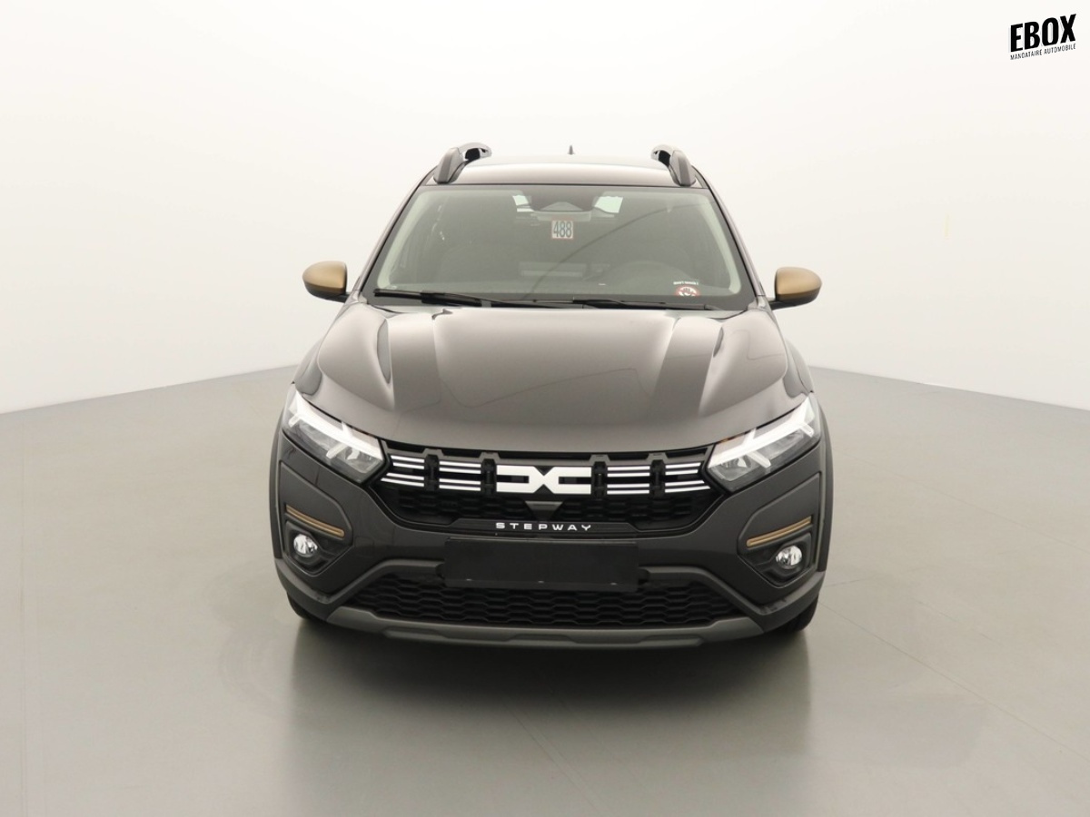 N201229_p3 - DACIA - SANDERO - 2025 - photo 3