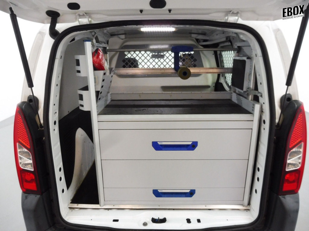 73354_p51 - CITROEN - BERLINGO - 2018 - photo 10