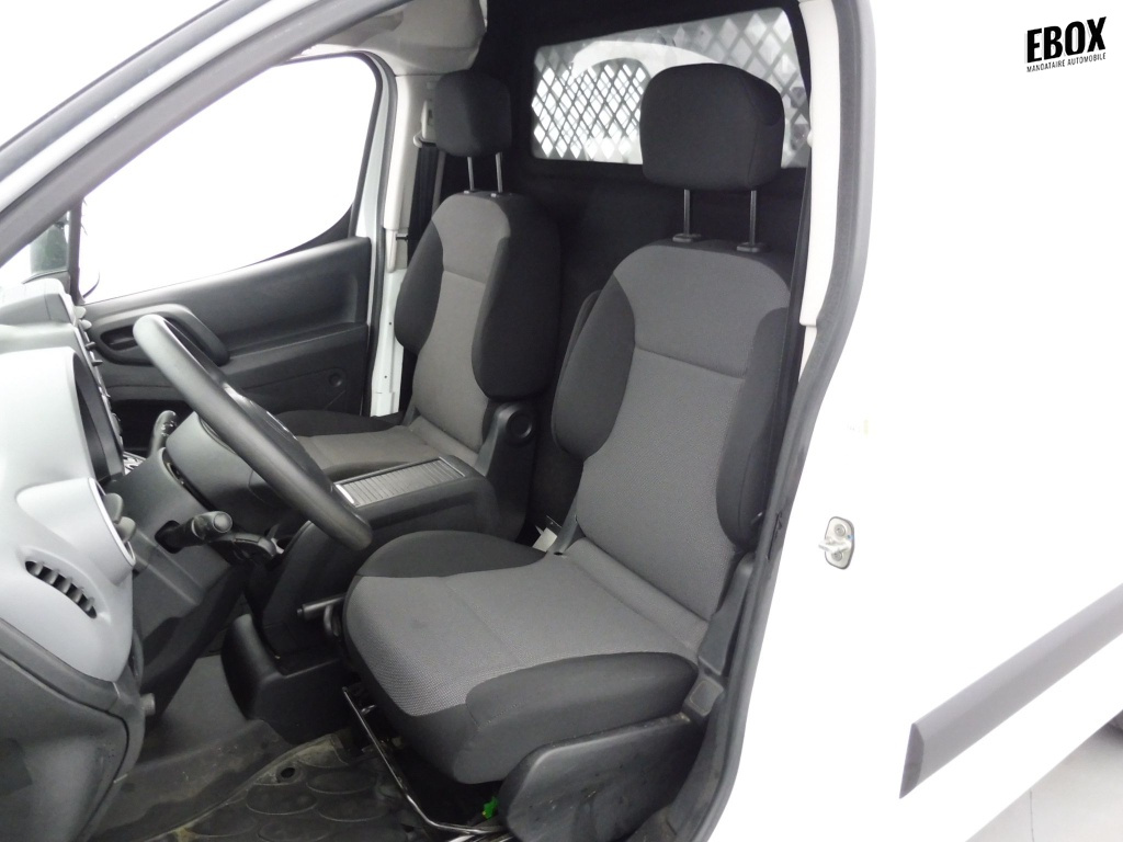 73354_p51 - CITROEN - BERLINGO - 2018 - photo 13