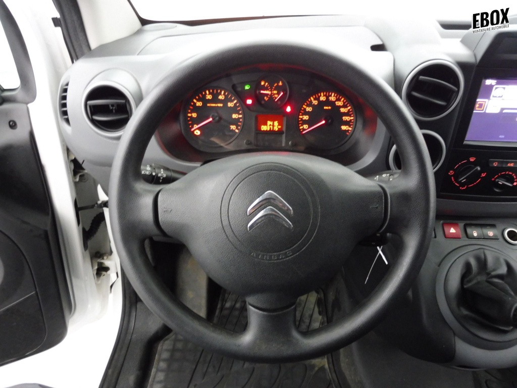 73354_p51 - CITROEN - BERLINGO - 2018 - photo 15