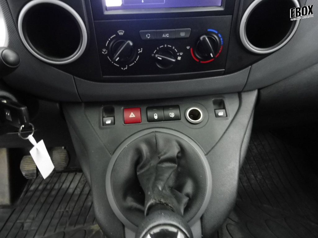 73354_p51 - CITROEN - BERLINGO - 2018 - photo 16