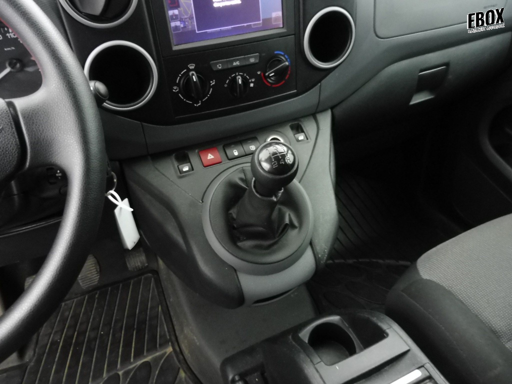 73355_p51 - CITROEN - BERLINGO - 2018 - photo 13