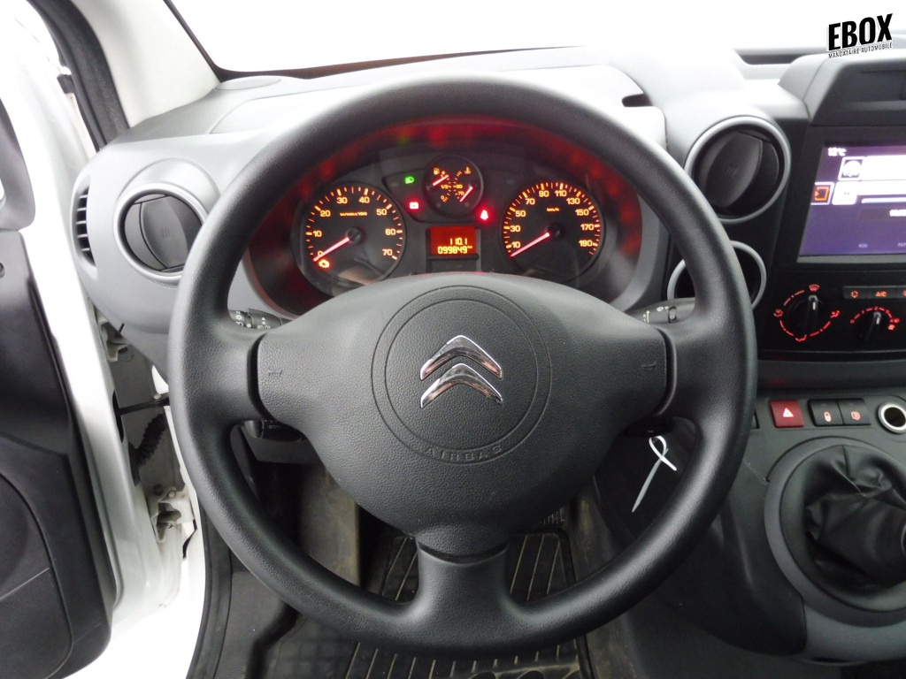 73355_p51 - CITROEN - BERLINGO - 2018 - photo 16