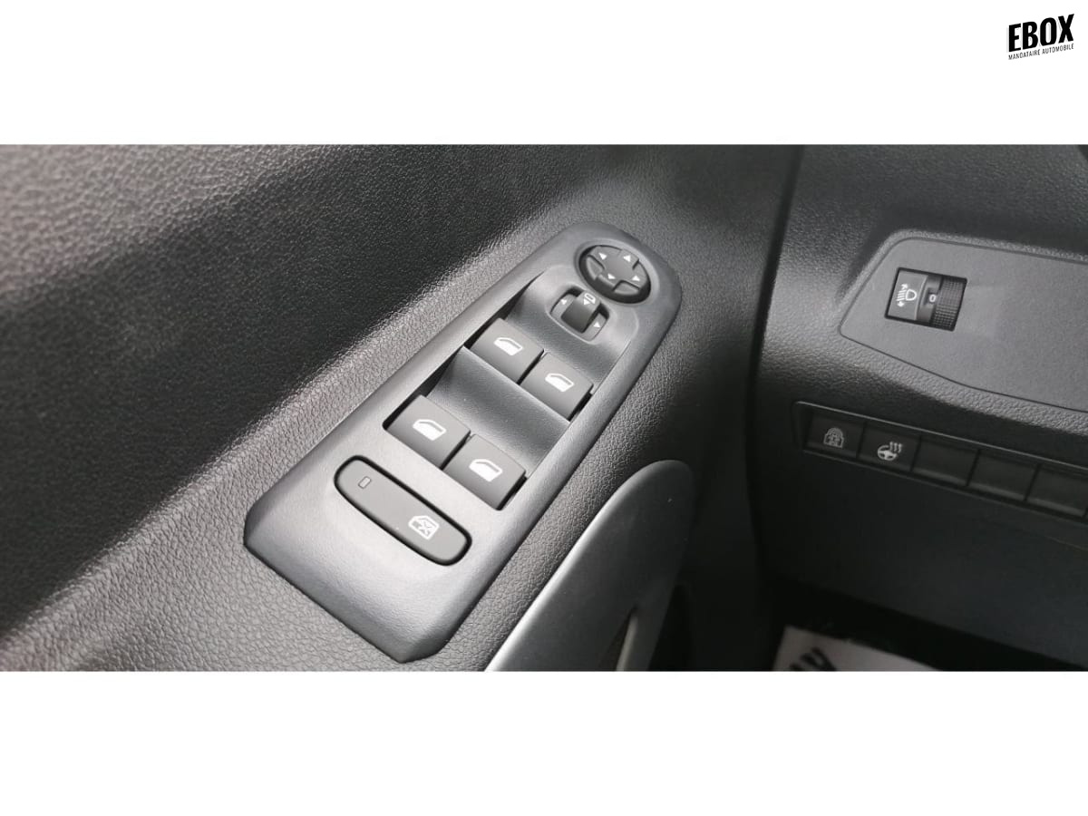 373166_p2 - CITROEN - BERLINGO - 2025 - photo 10