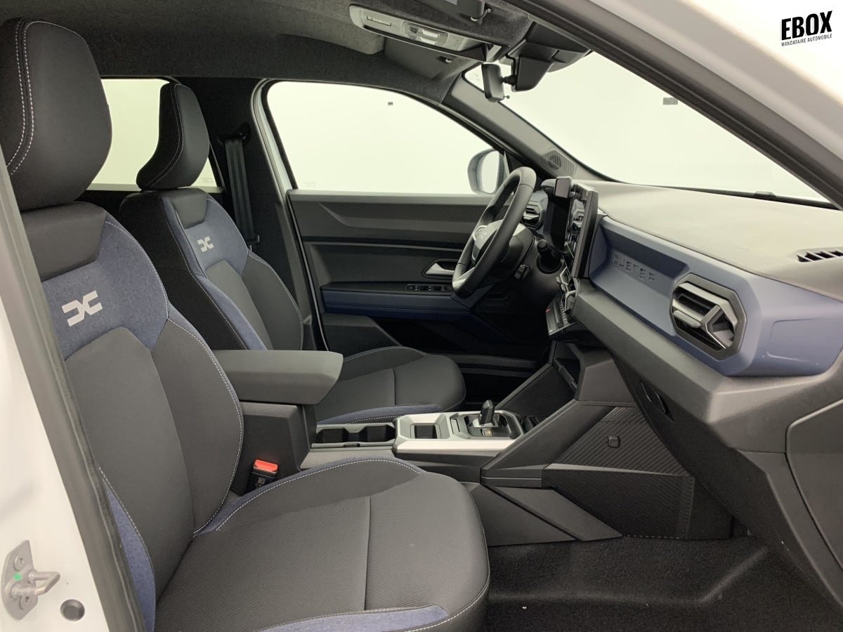 366055_p2 - DACIA - DUSTER - 2025 - photo 9