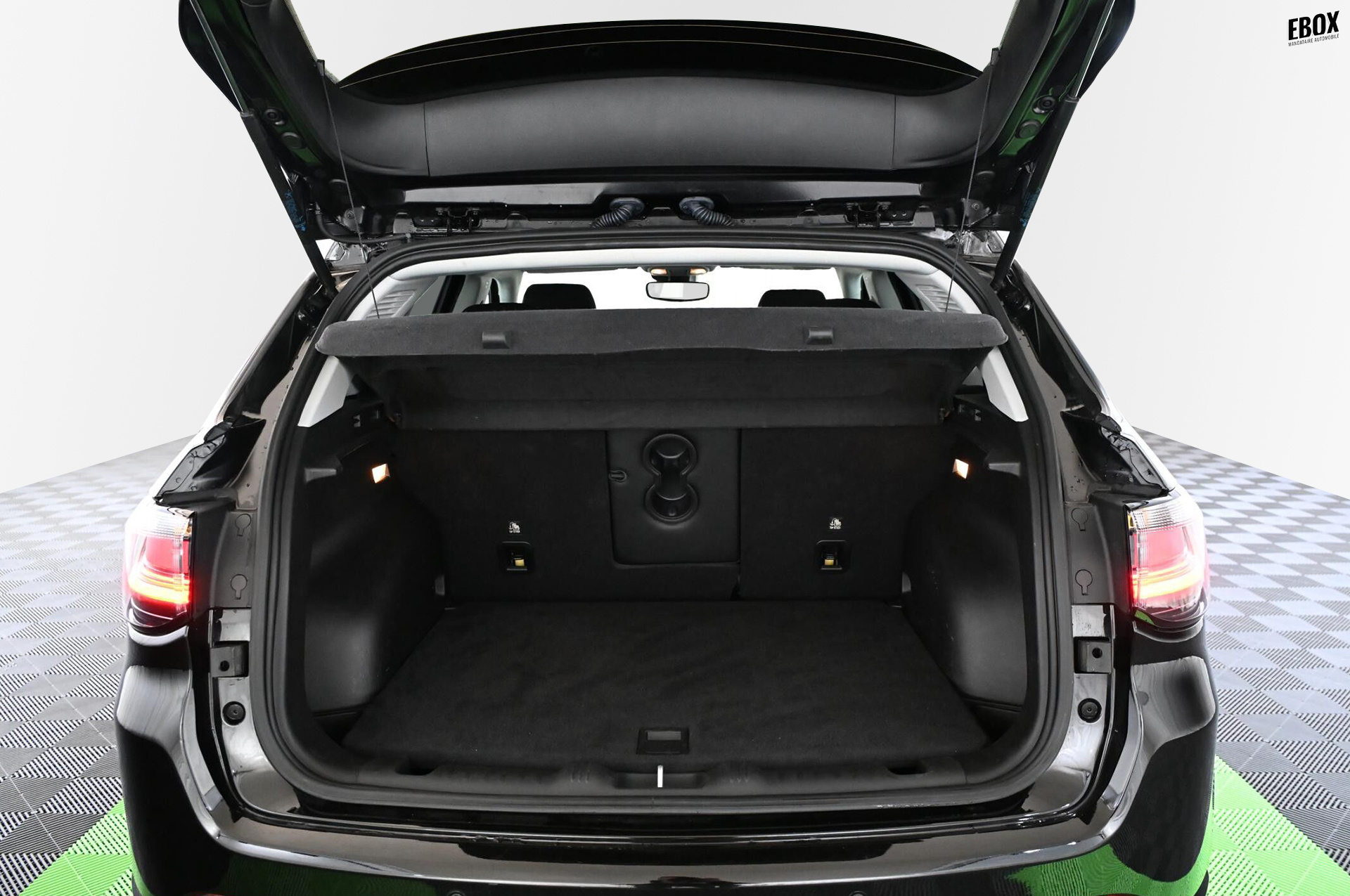 19287_p35 - JEEP - COMPASS - 2025 - photo 36