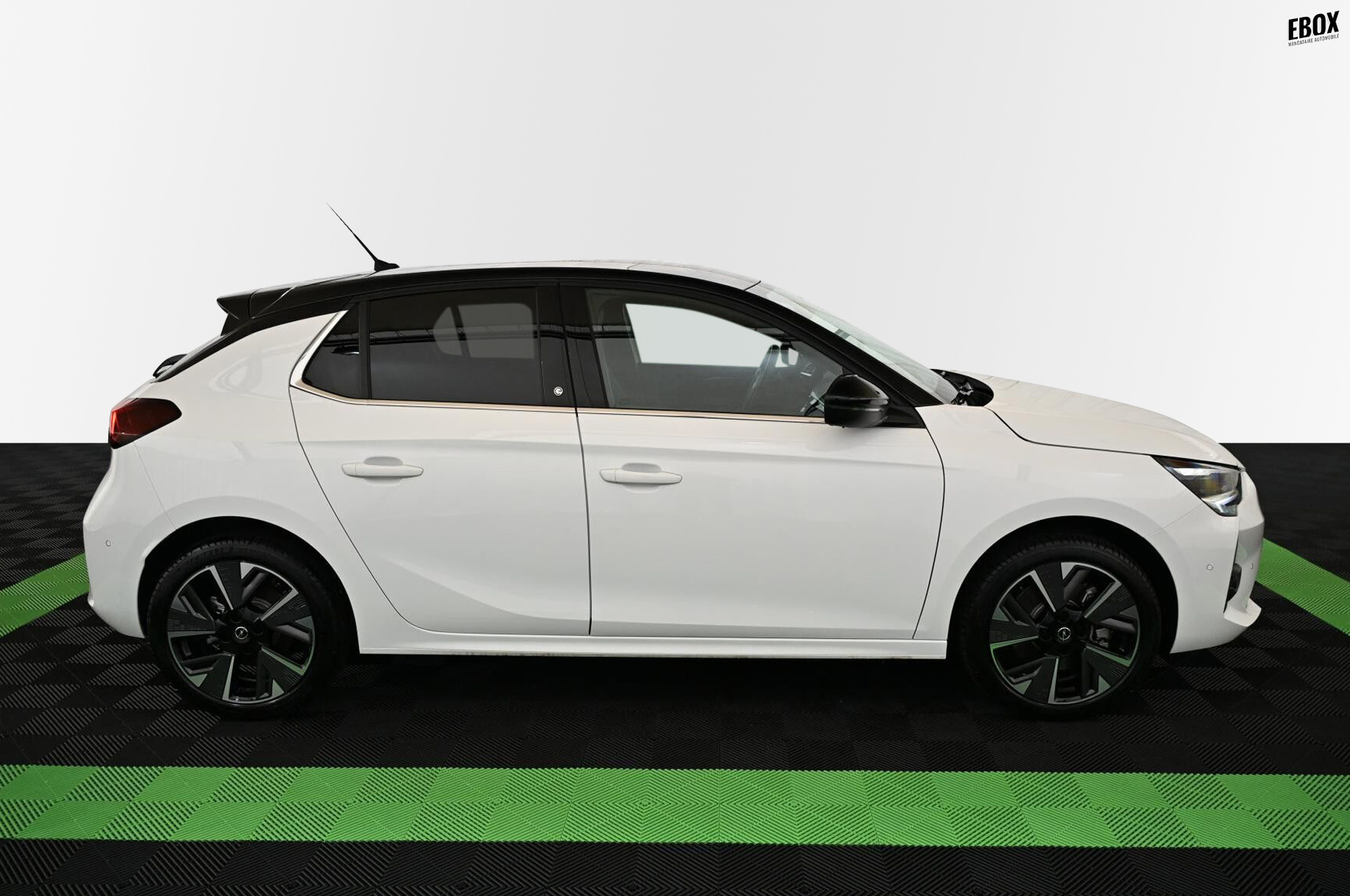 19195_p35 - OPEL - CORSA - 2023 - photo 7