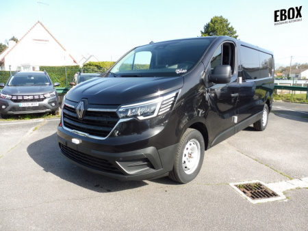 73400_p51 - RENAULT - TRAFIC - 2025
