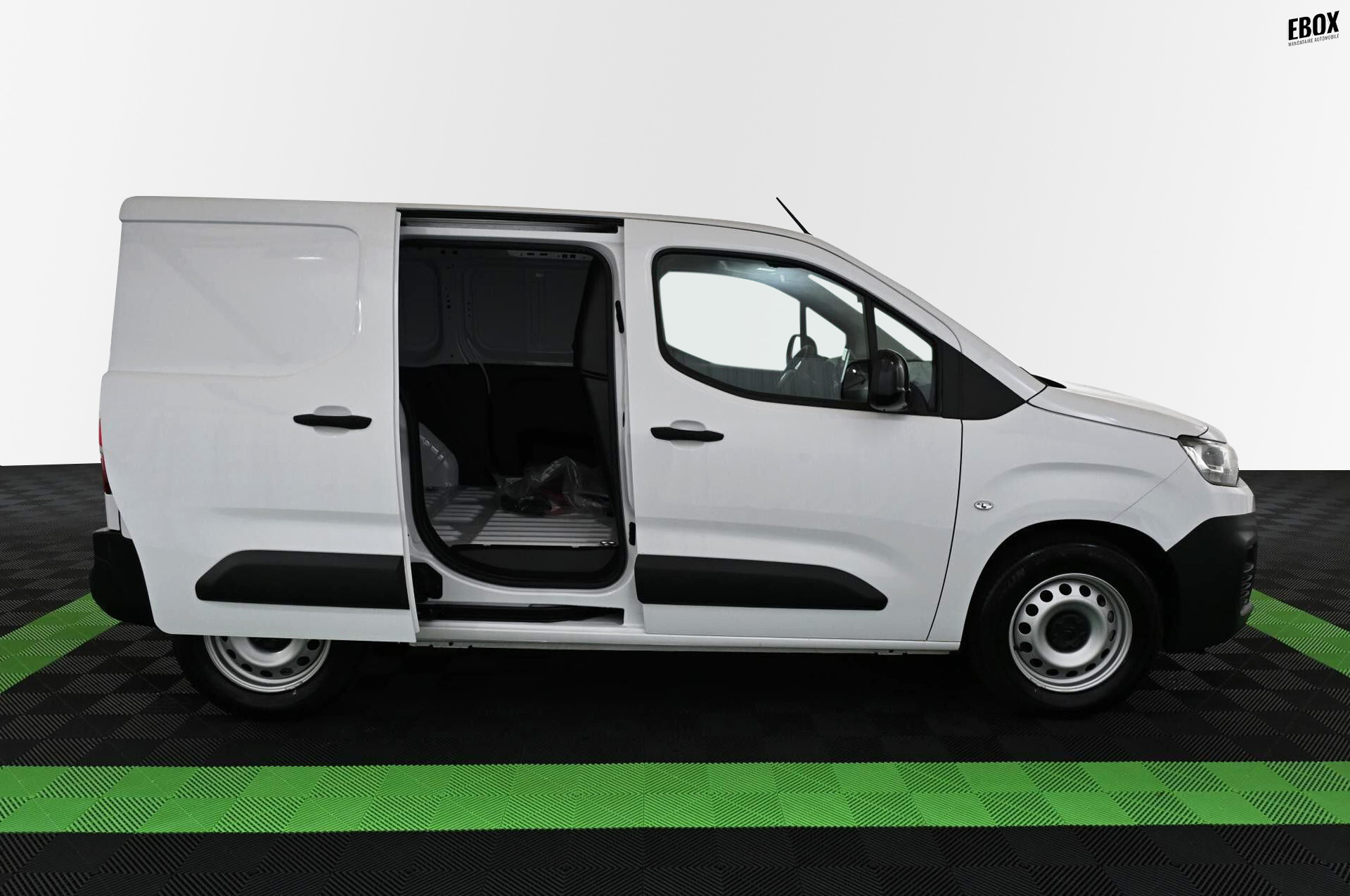 18916_p35 - CITROEN - BERLINGO - 2024 - photo 8