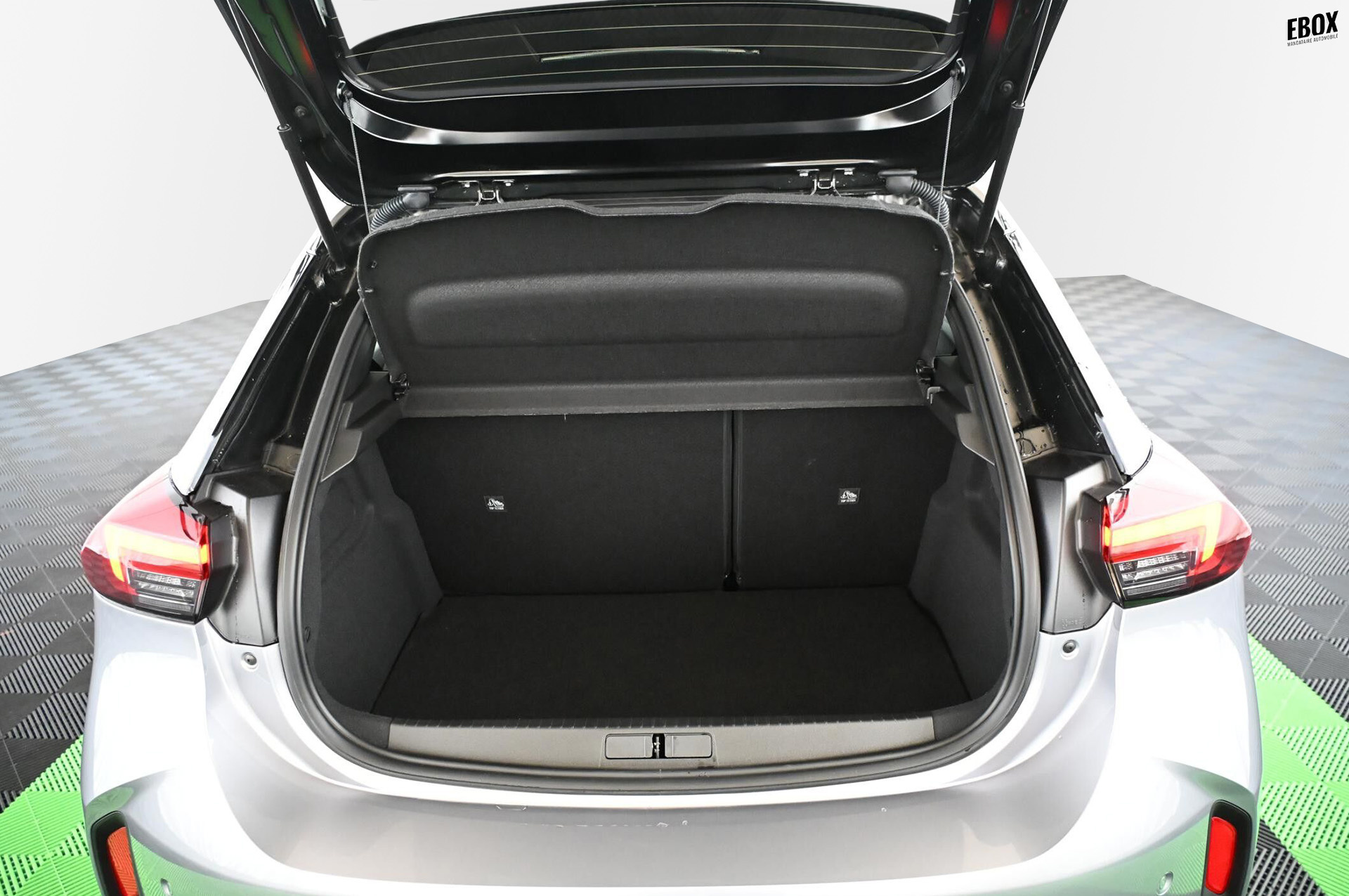 19093_p35 - OPEL - CORSA - 2023 - photo 37