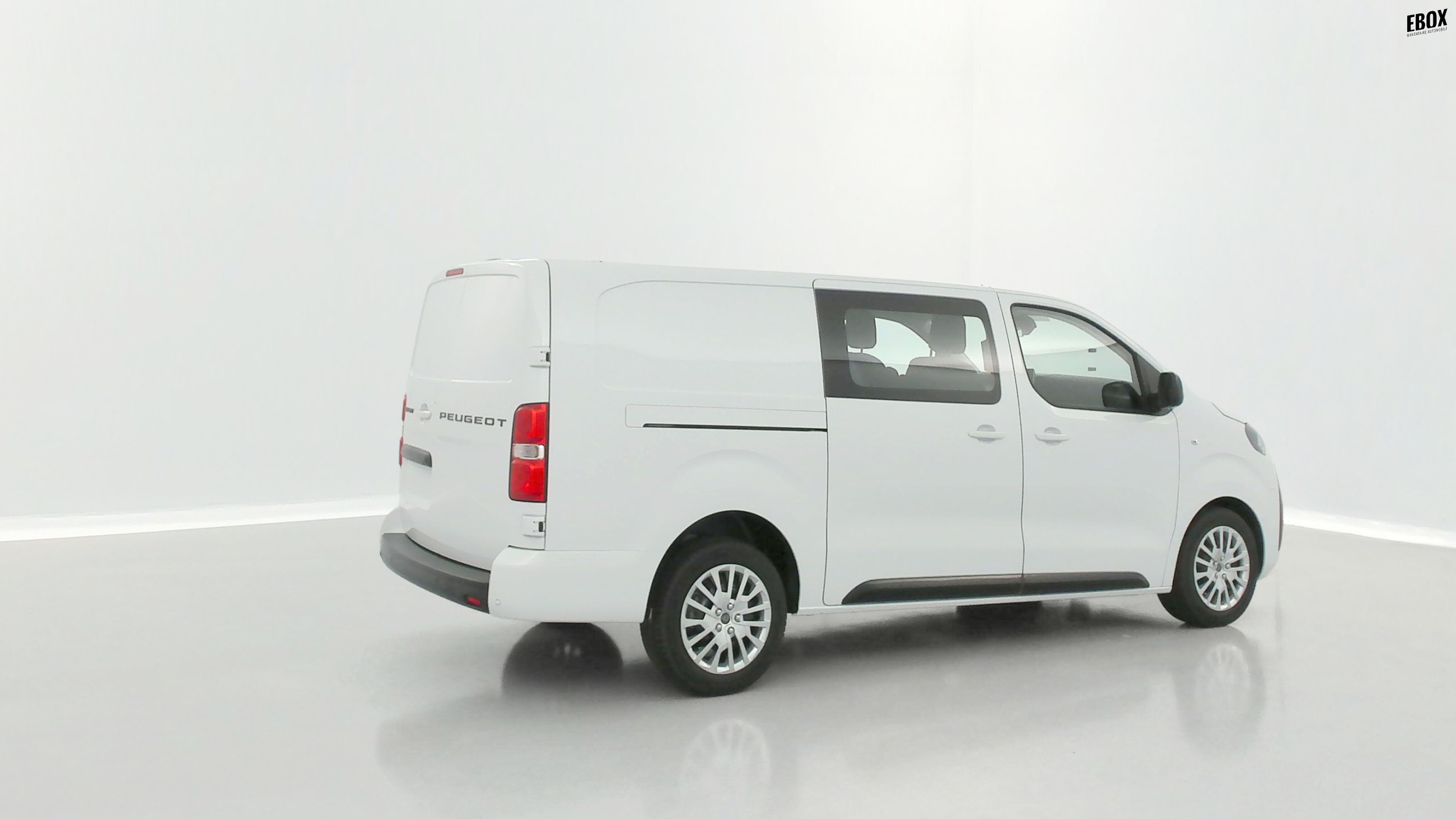 GLI00010639_p53 - PEUGEOT - EXPERT CA - 2025 - photo 22