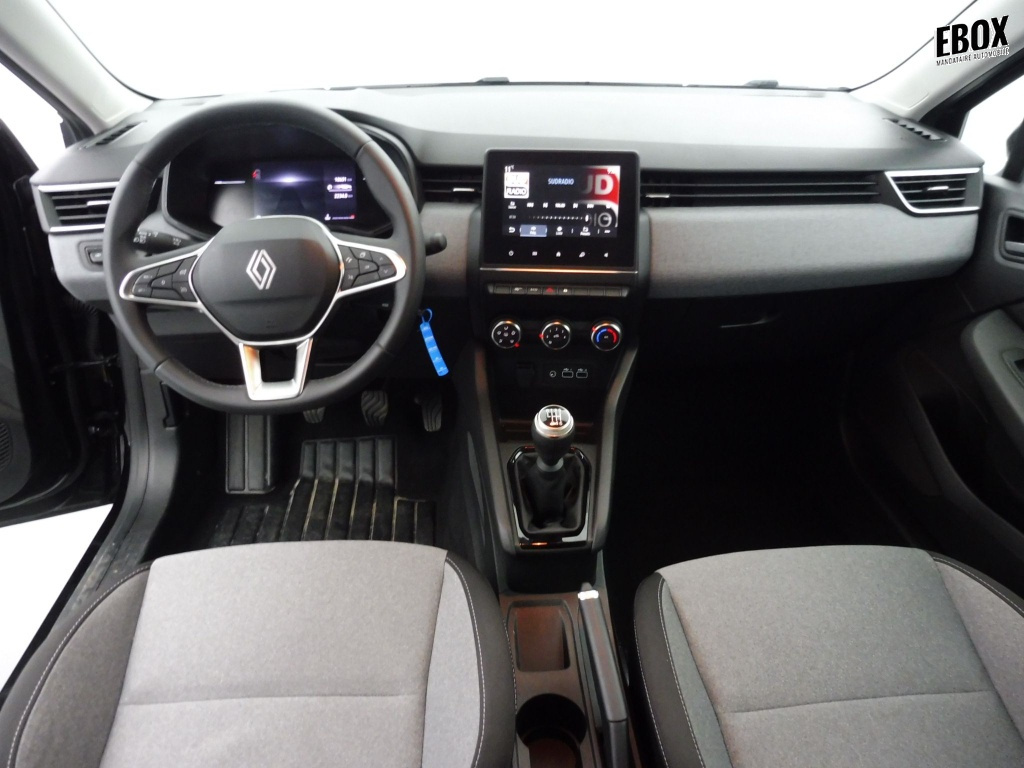 72524_p51 - RENAULT - CLIO - 2025 - photo 13