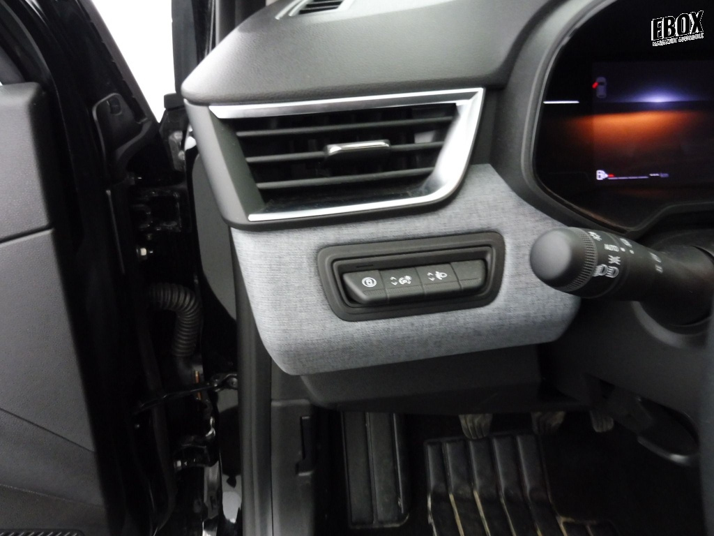 72524_p51 - RENAULT - CLIO - 2025 - photo 7