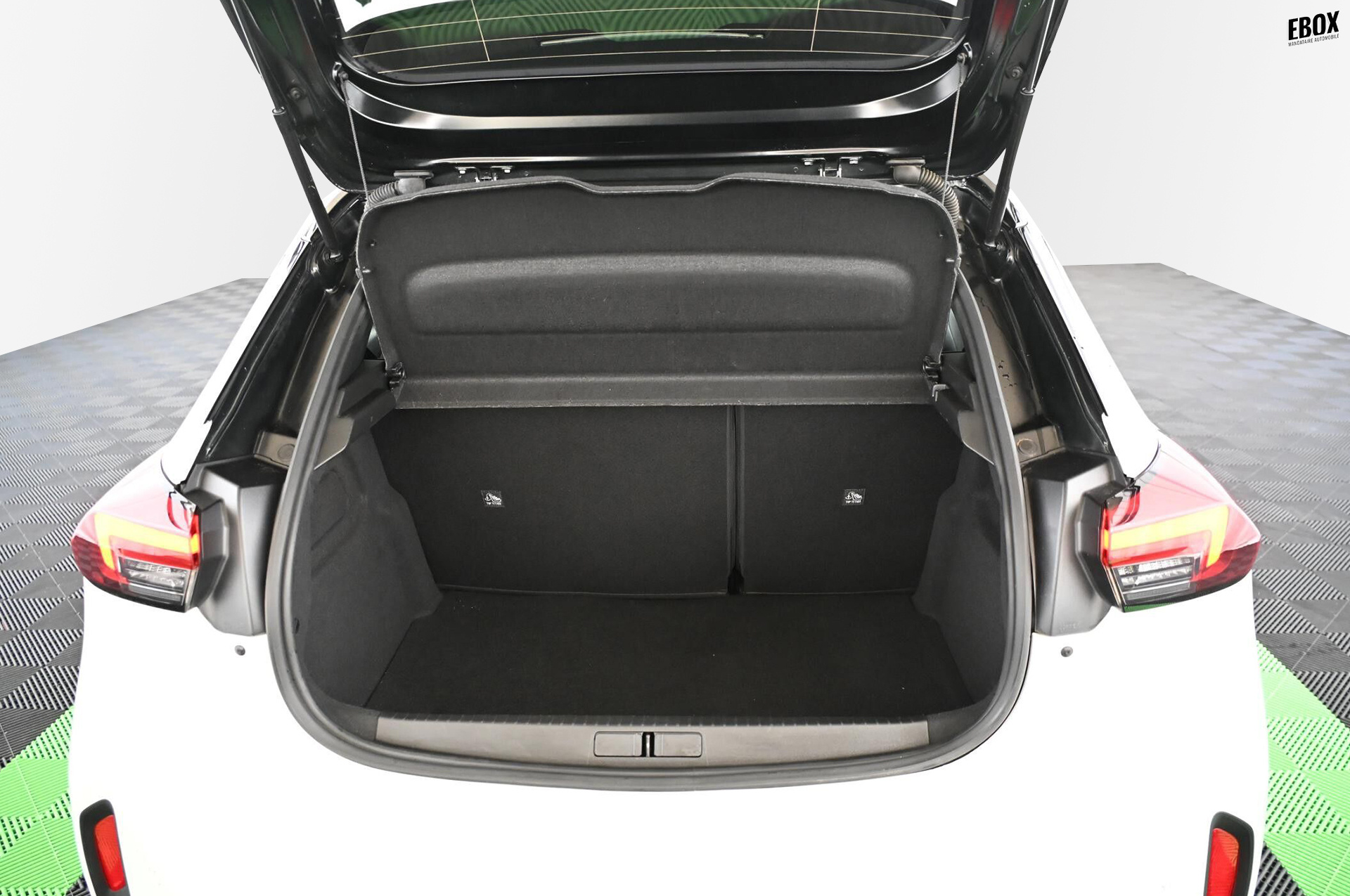 19222_p35 - OPEL - CORSA - 2023 - photo 39