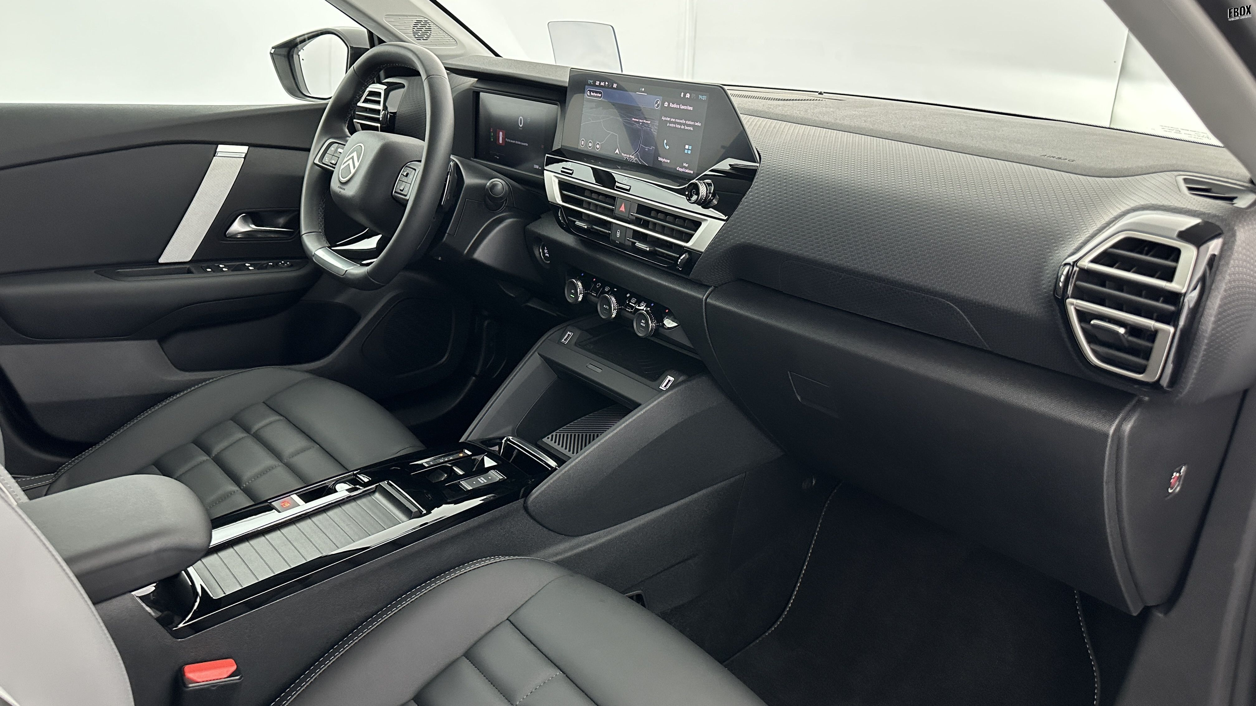 GLI00017395_p53 - CITROEN - C4 - 2025 - photo 8