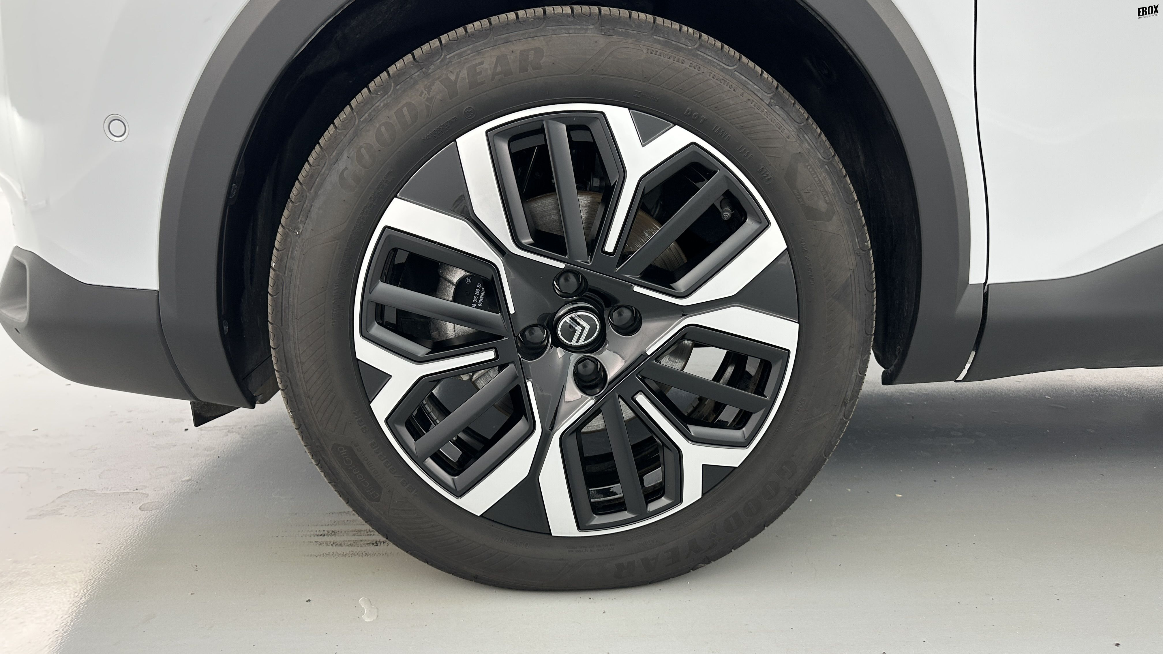 GLI00017395_p53 - CITROEN - C4 - 2025 - photo 12