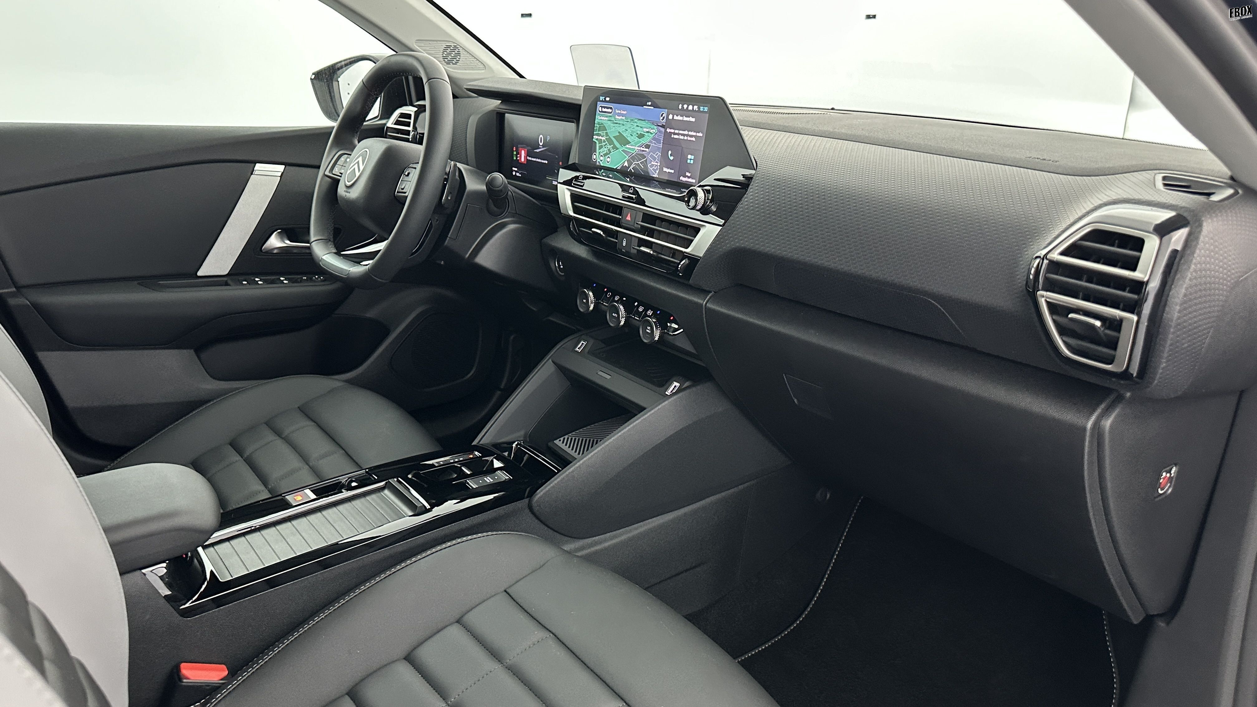 GLI00017392_p53 - CITROEN - C4 - 2025 - photo 8