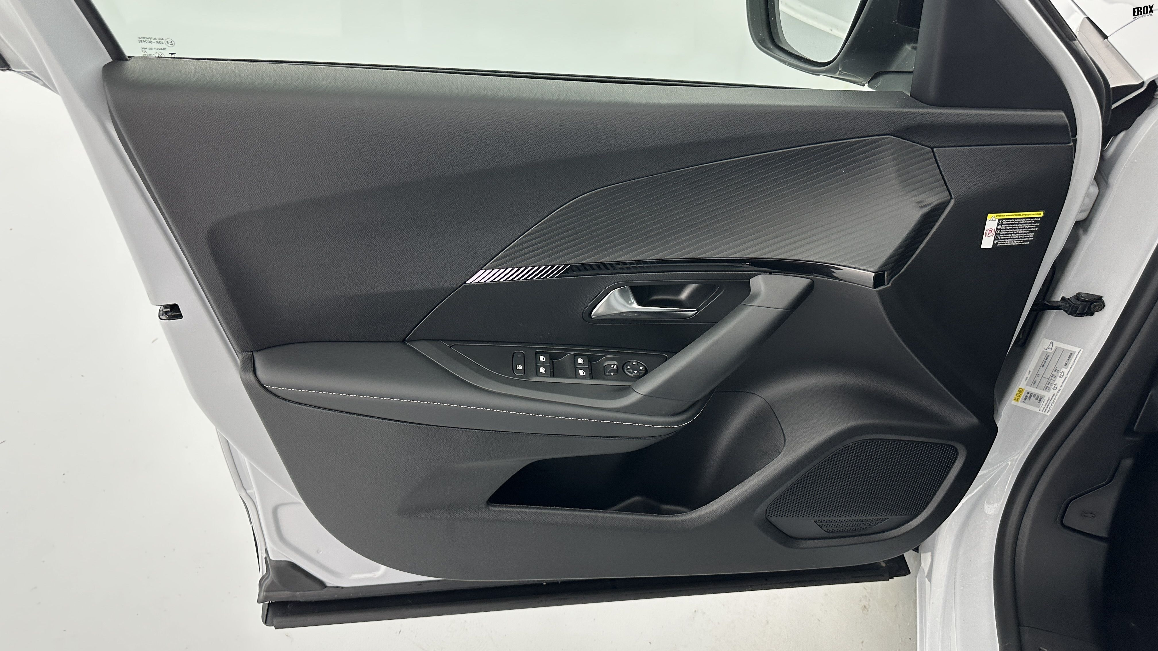 GLI00012451_p53 - PEUGEOT - 2008 - 2025 - photo 12