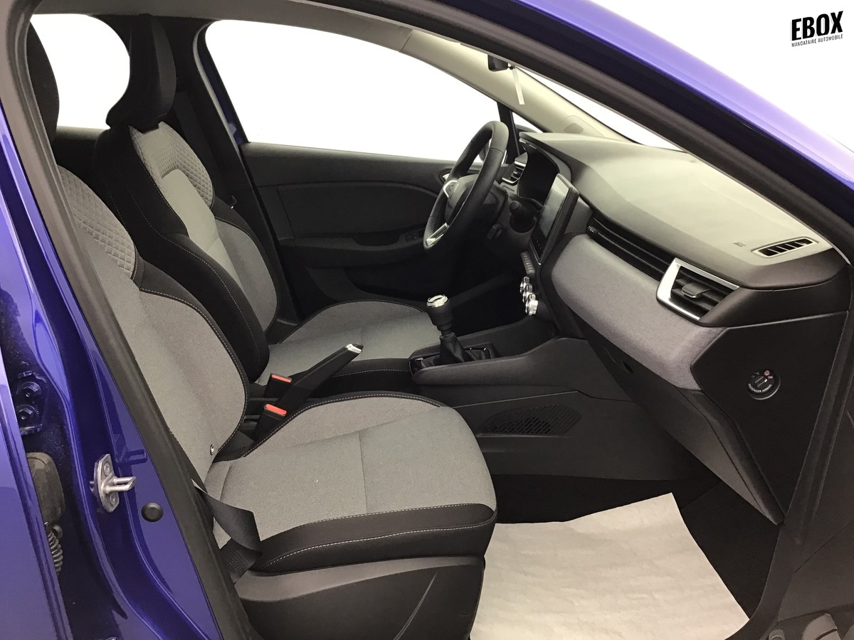 O202000_p3 - RENAULT - CLIO 5 - 2024 - photo 6