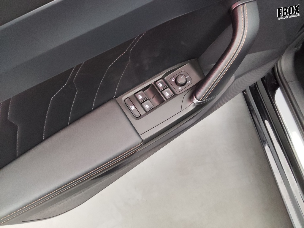 73143_p51 - CUPRA - LEON - 2023 - photo 18