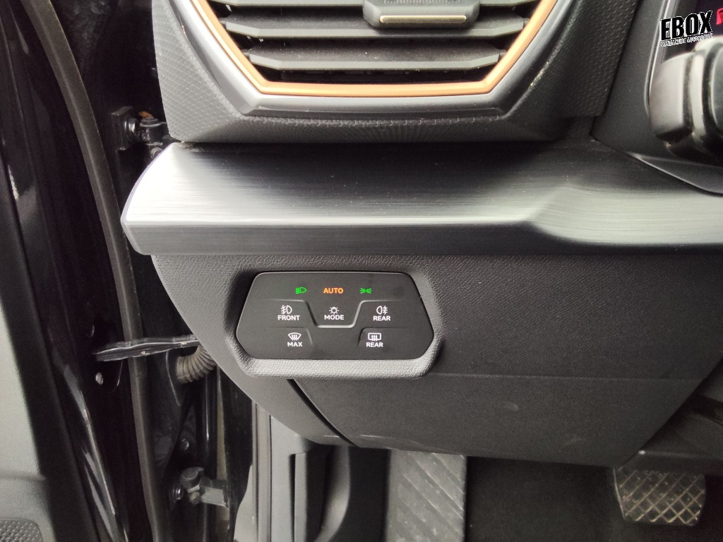 73143_p51 - CUPRA - LEON - 2023 - photo 8