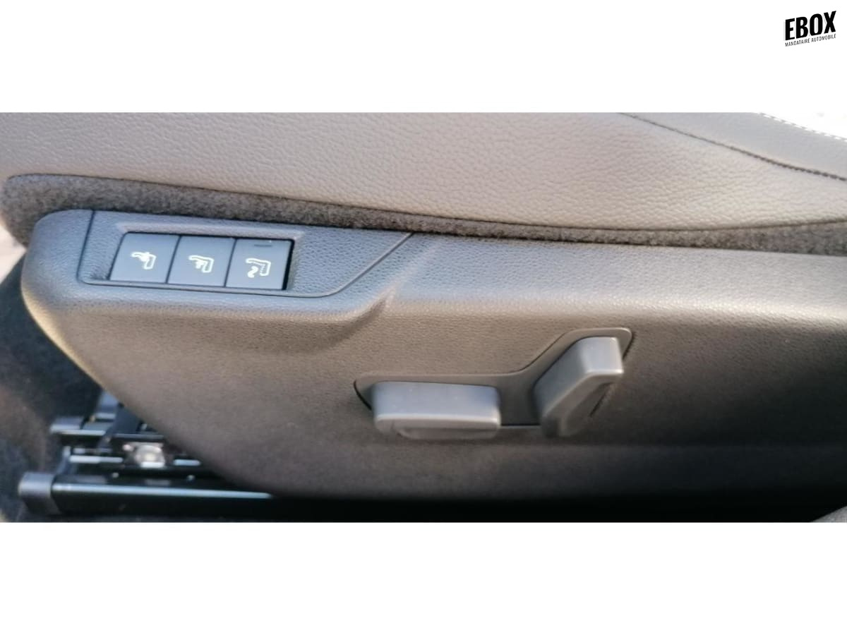 377869_p2 - JEEP - AVENGER - 2026 - photo 6