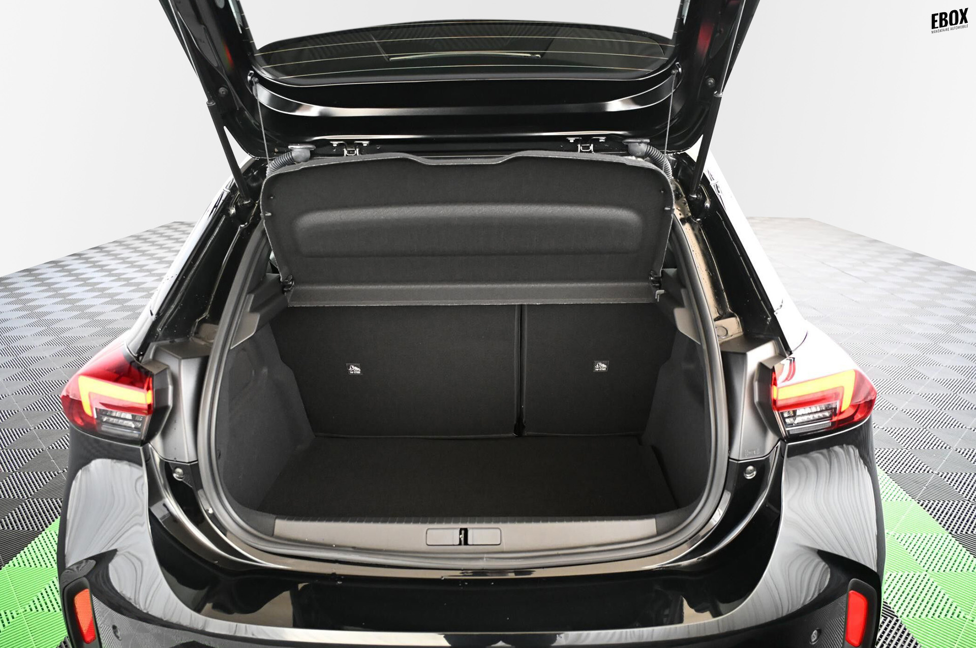 19218_p35 - OPEL - CORSA - 2023 - photo 36