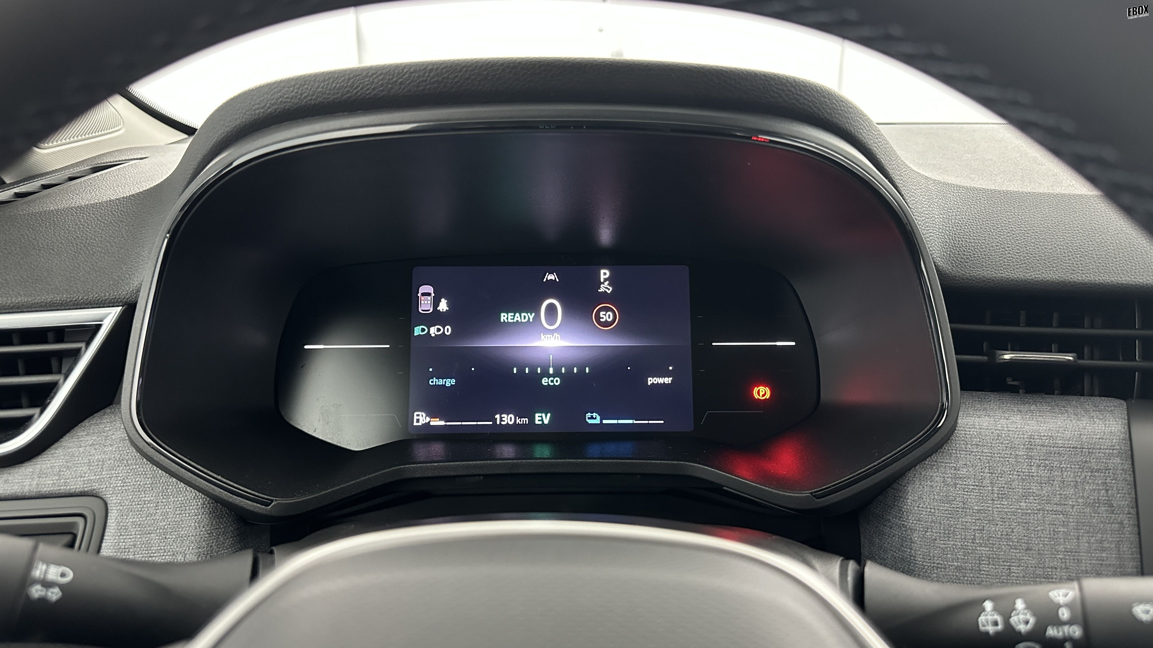 GLI00002851_p53 - RENAULT - CLIO - 2025 - photo 15