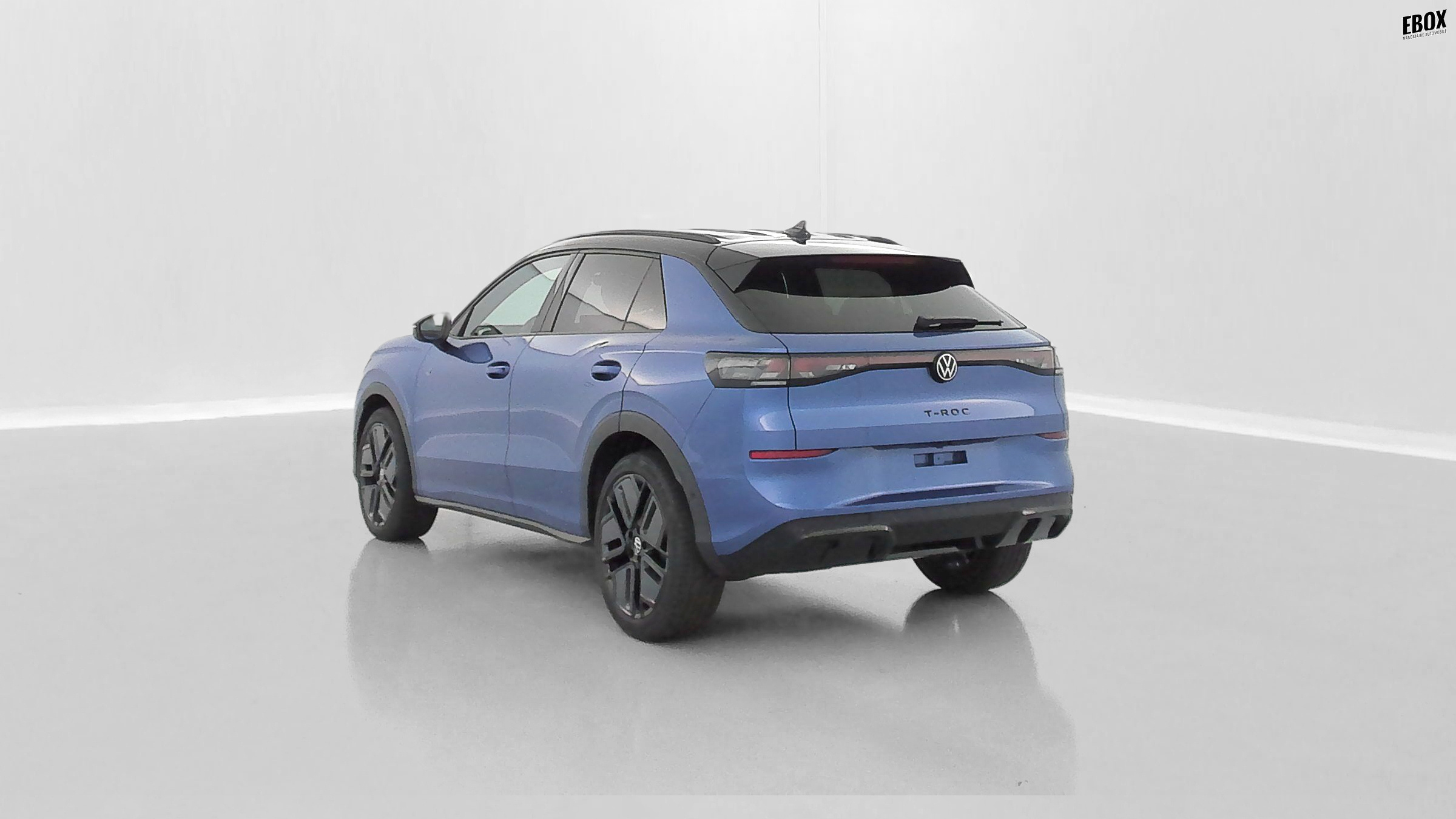 GLI00010018_p53 - VOLKSWAGEN - T ROC - 2026 - photo 5