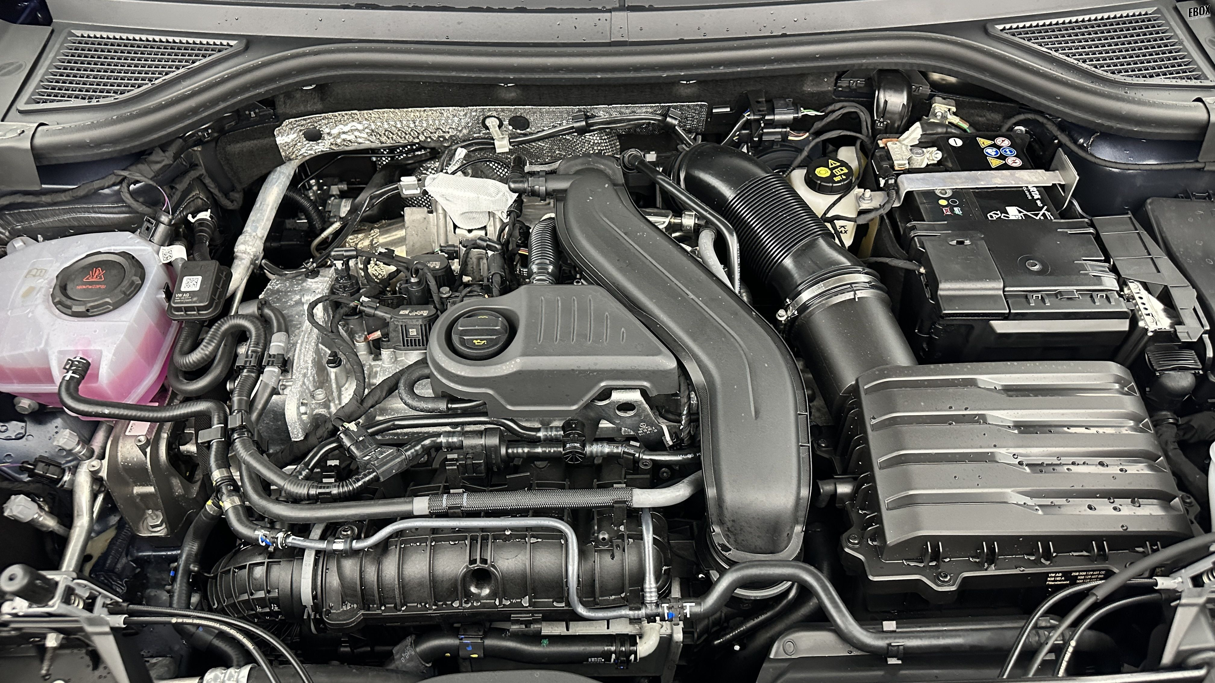 GLI00010018_p53 - VOLKSWAGEN - T ROC - 2026 - photo 11