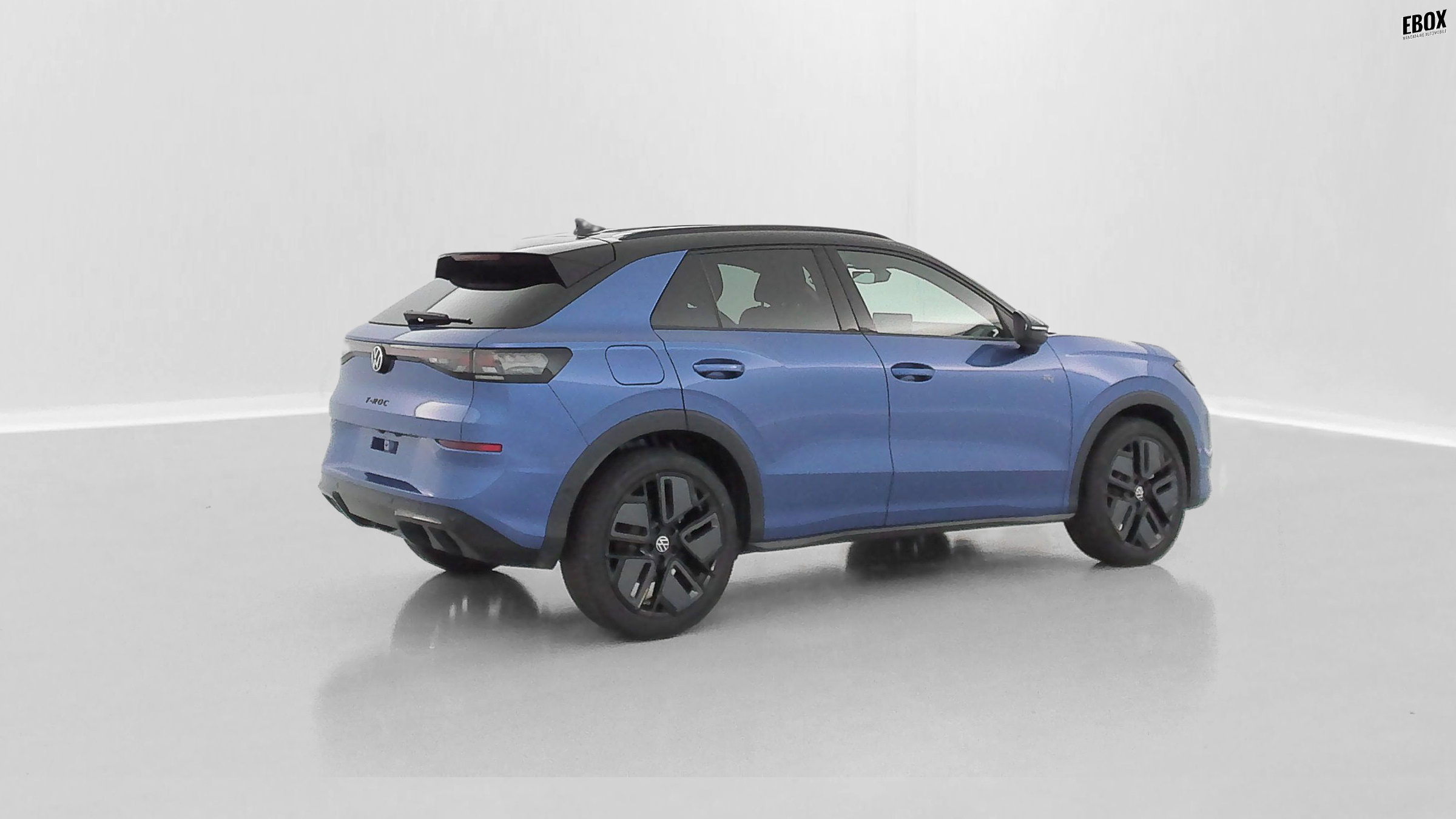 GLI00010018_p53 - VOLKSWAGEN - T ROC - 2026 - photo 32