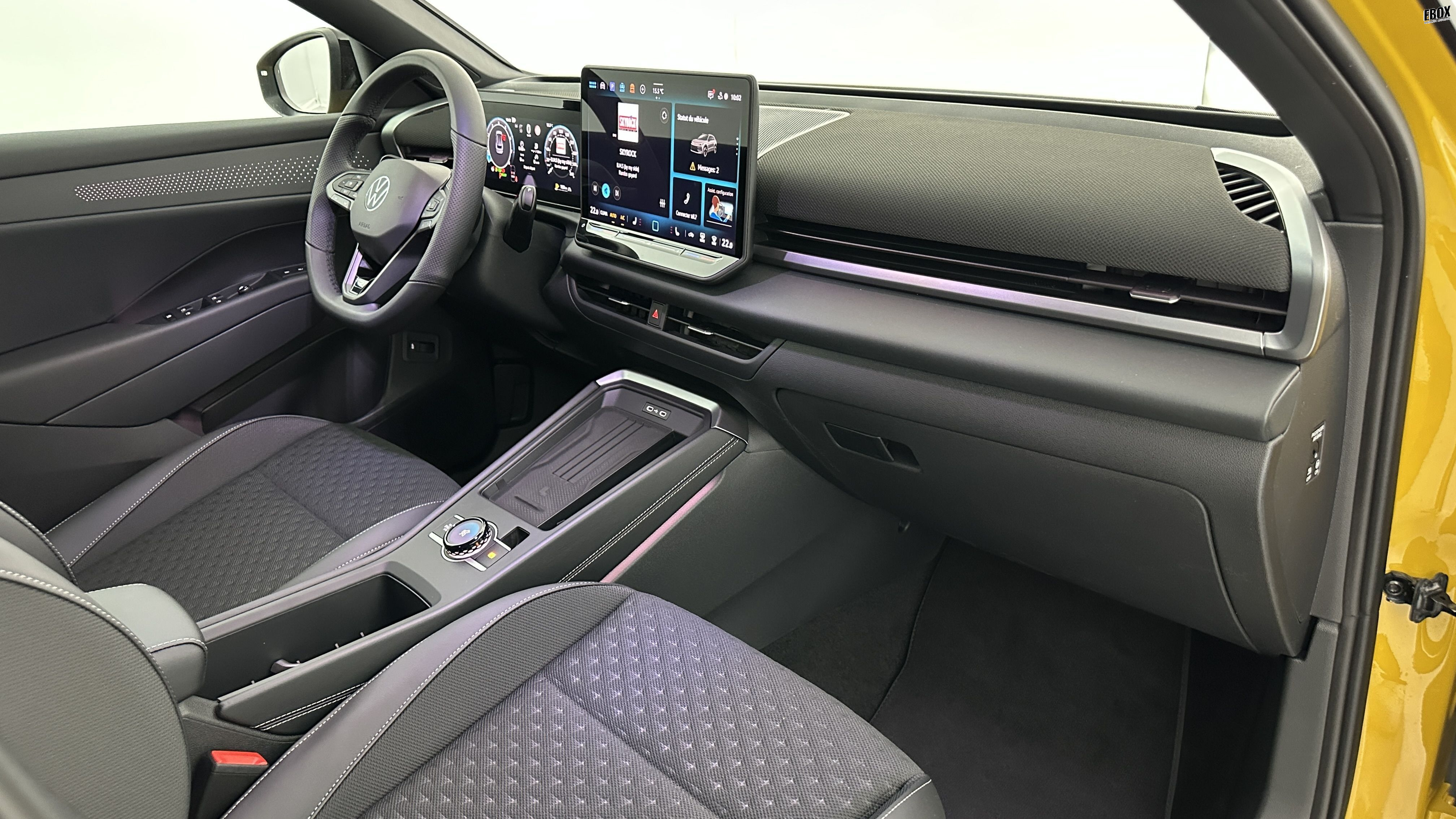 GLI00010008_p53 - VOLKSWAGEN - T ROC - 2026 - photo 8