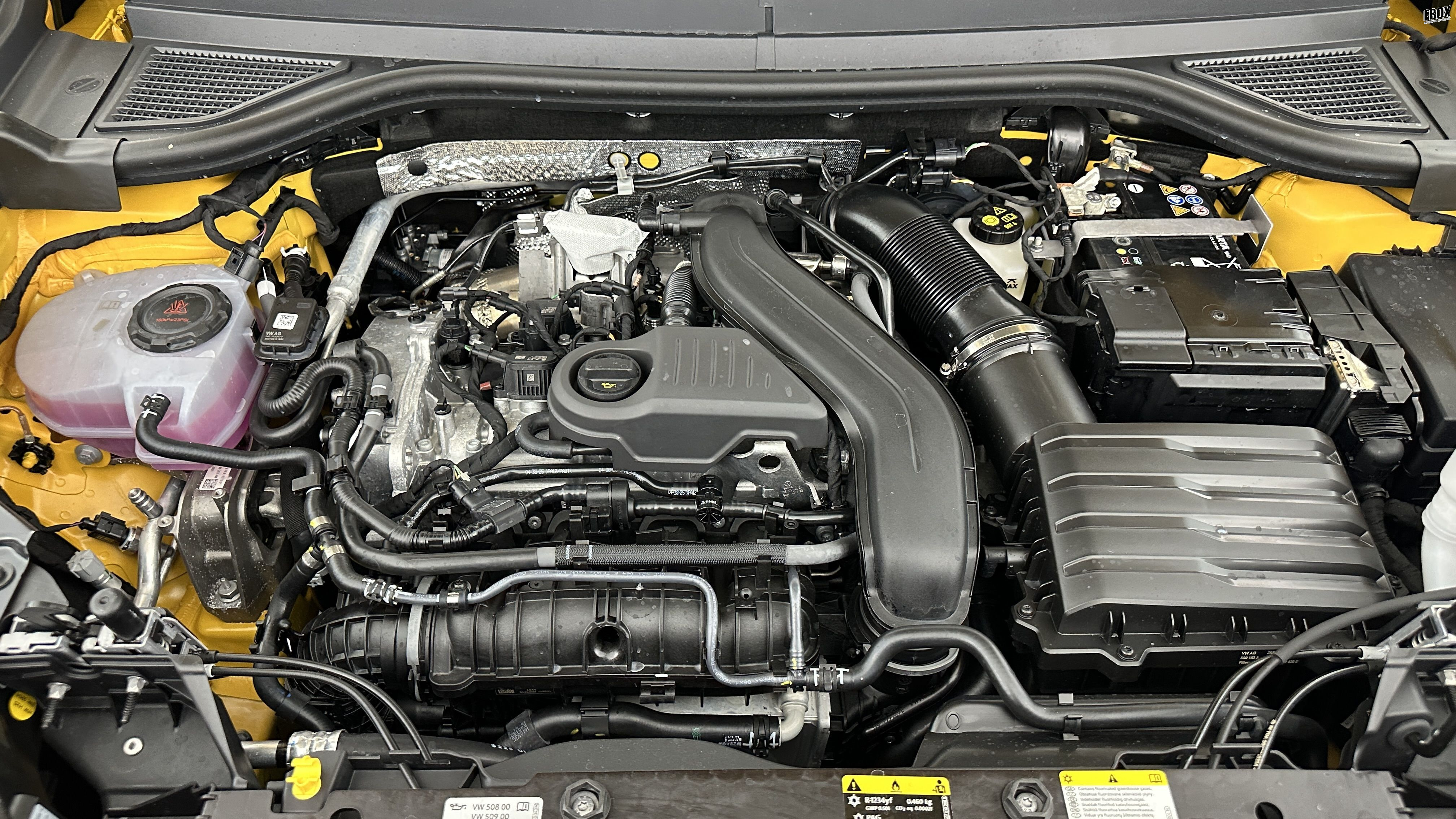 GLI00010008_p53 - VOLKSWAGEN - T ROC - 2026 - photo 11