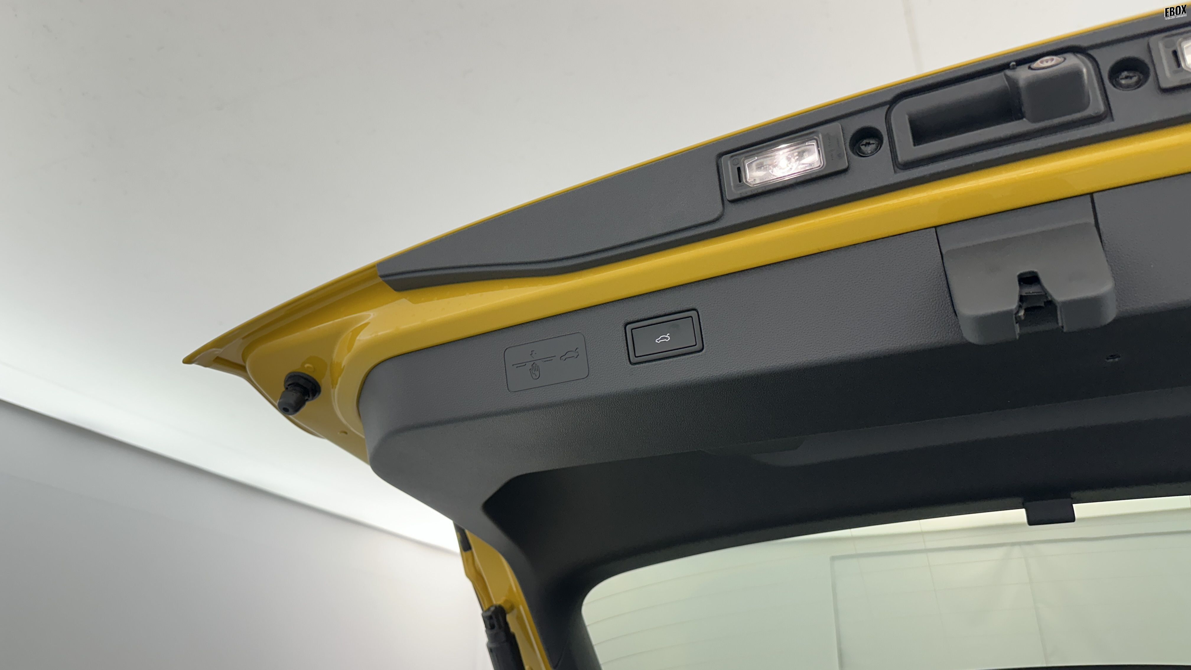 GLI00010008_p53 - VOLKSWAGEN - T ROC - 2026 - photo 25