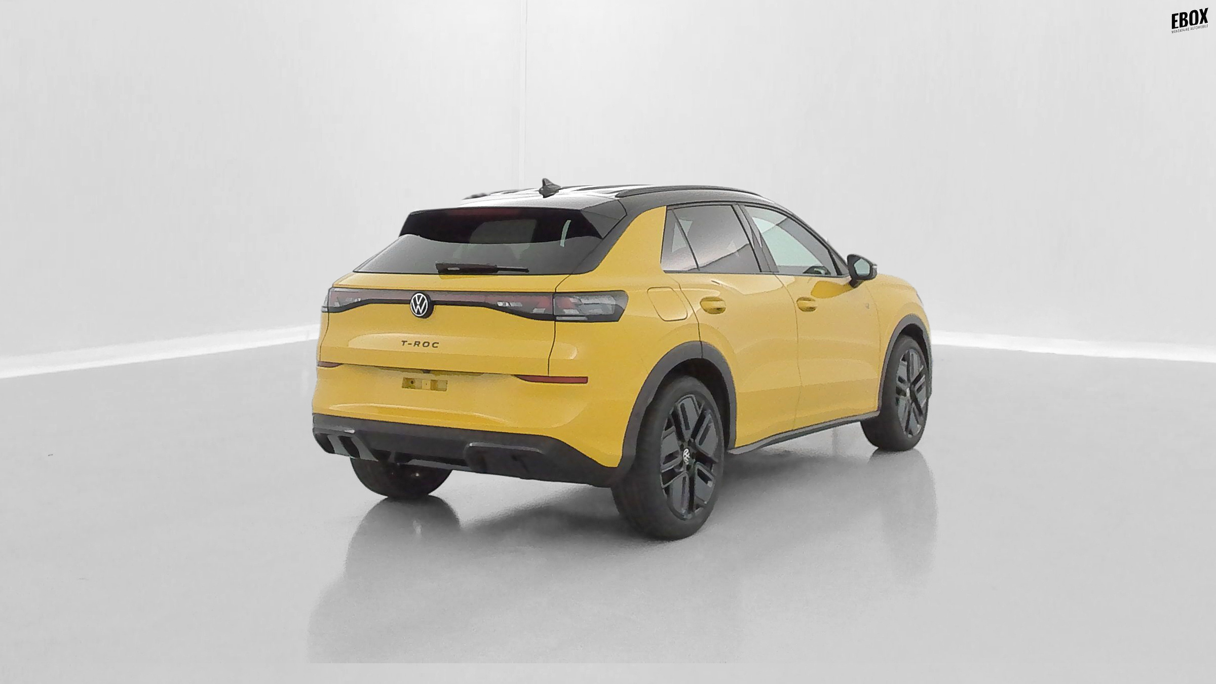 GLI00010008_p53 - VOLKSWAGEN - T ROC - 2026 - photo 29