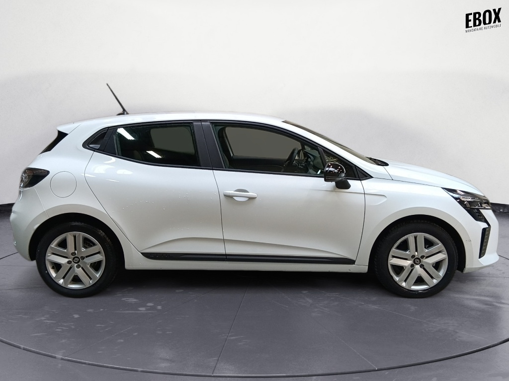 72556_p51 - RENAULT - CLIO - 2025 - photo 6