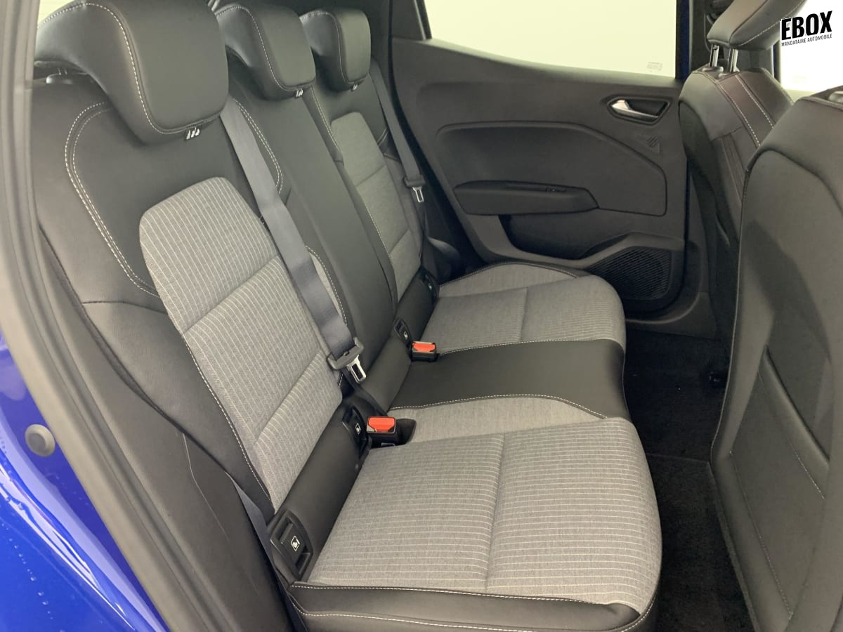 367125_p2 - RENAULT - CLIO 5 - 2025 - photo 10