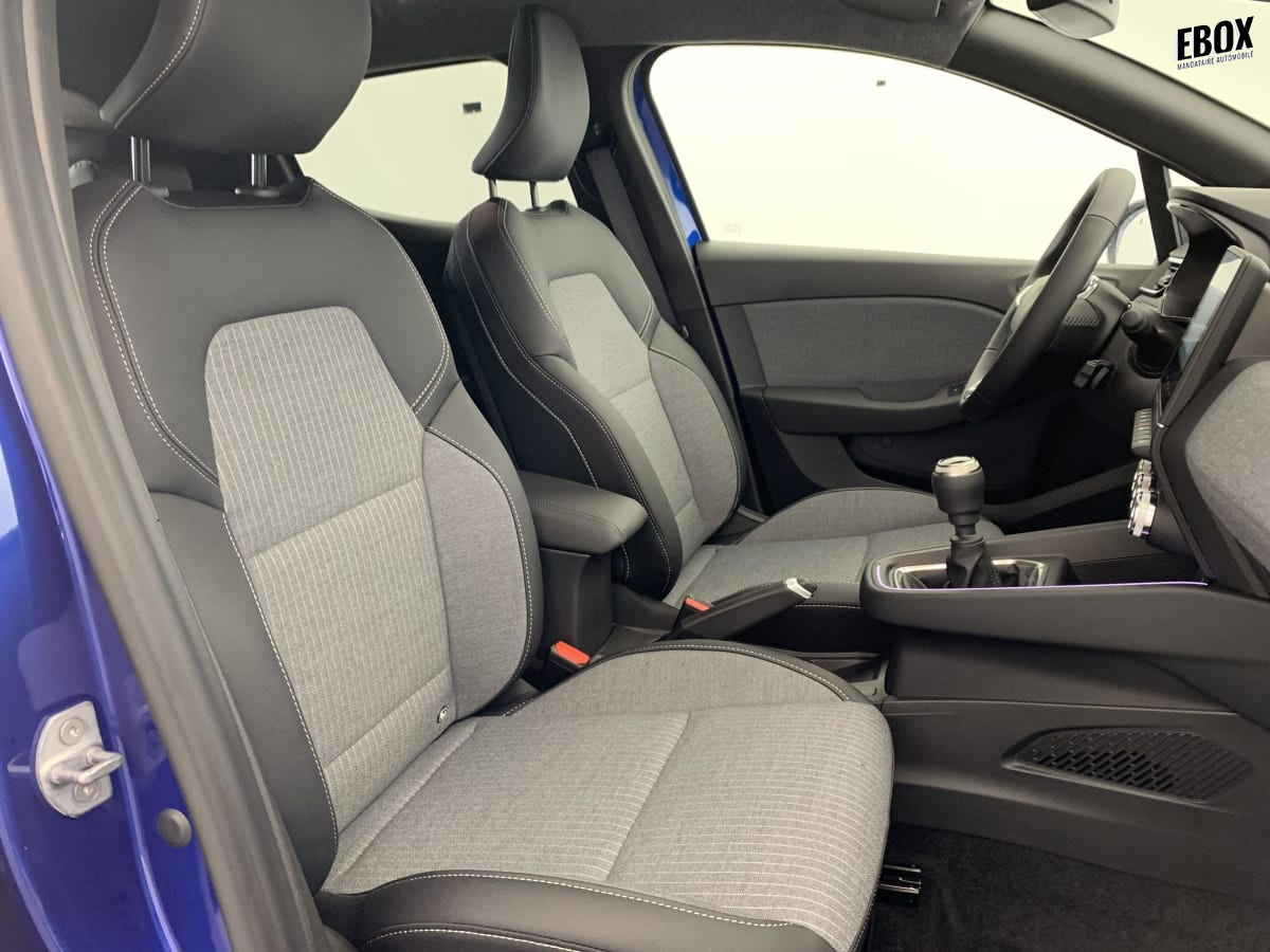 367125_p2 - RENAULT - CLIO 5 - 2025 - photo 9