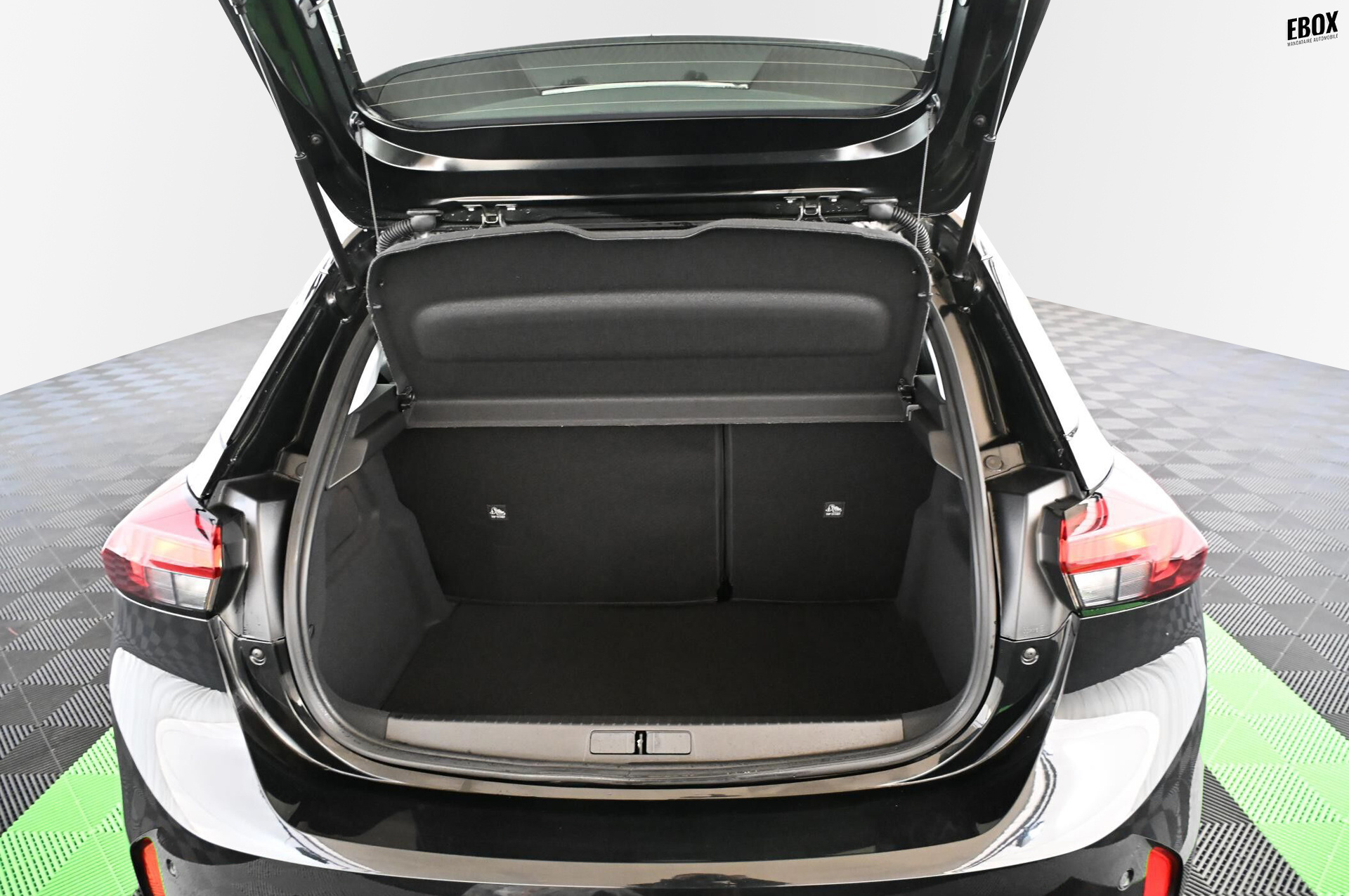 19036_p35 - OPEL - CORSA - 2023 - photo 36